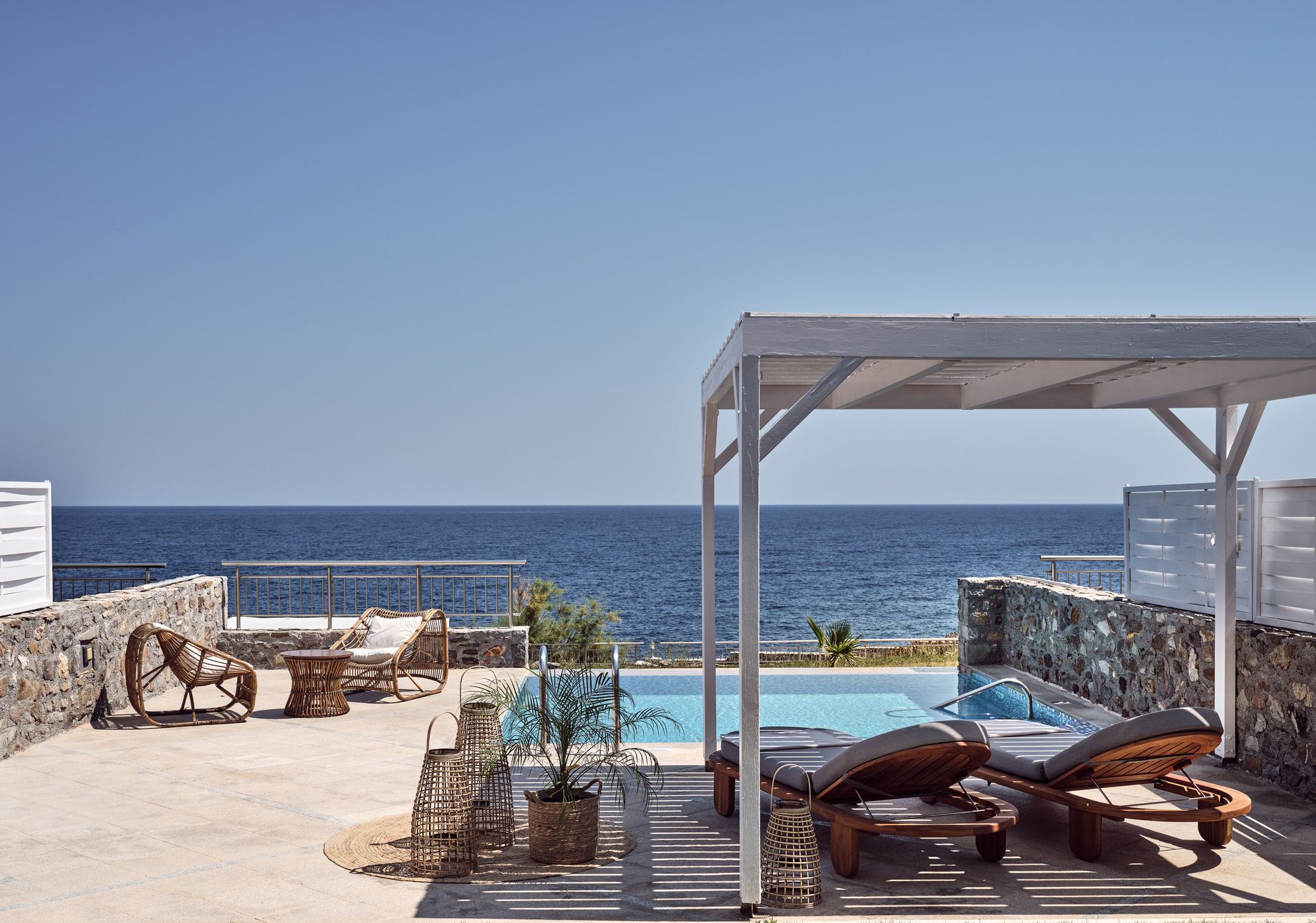 Luxury Villa Sea Front with Private Pool