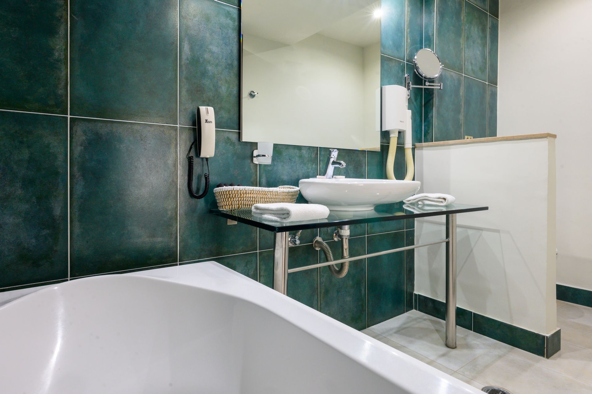 Angela Suites Boutique Hotel - LUX - 7