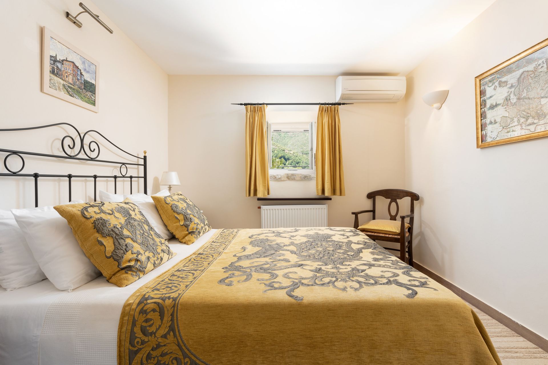 The Weavers Suite – Lower Garden Suite