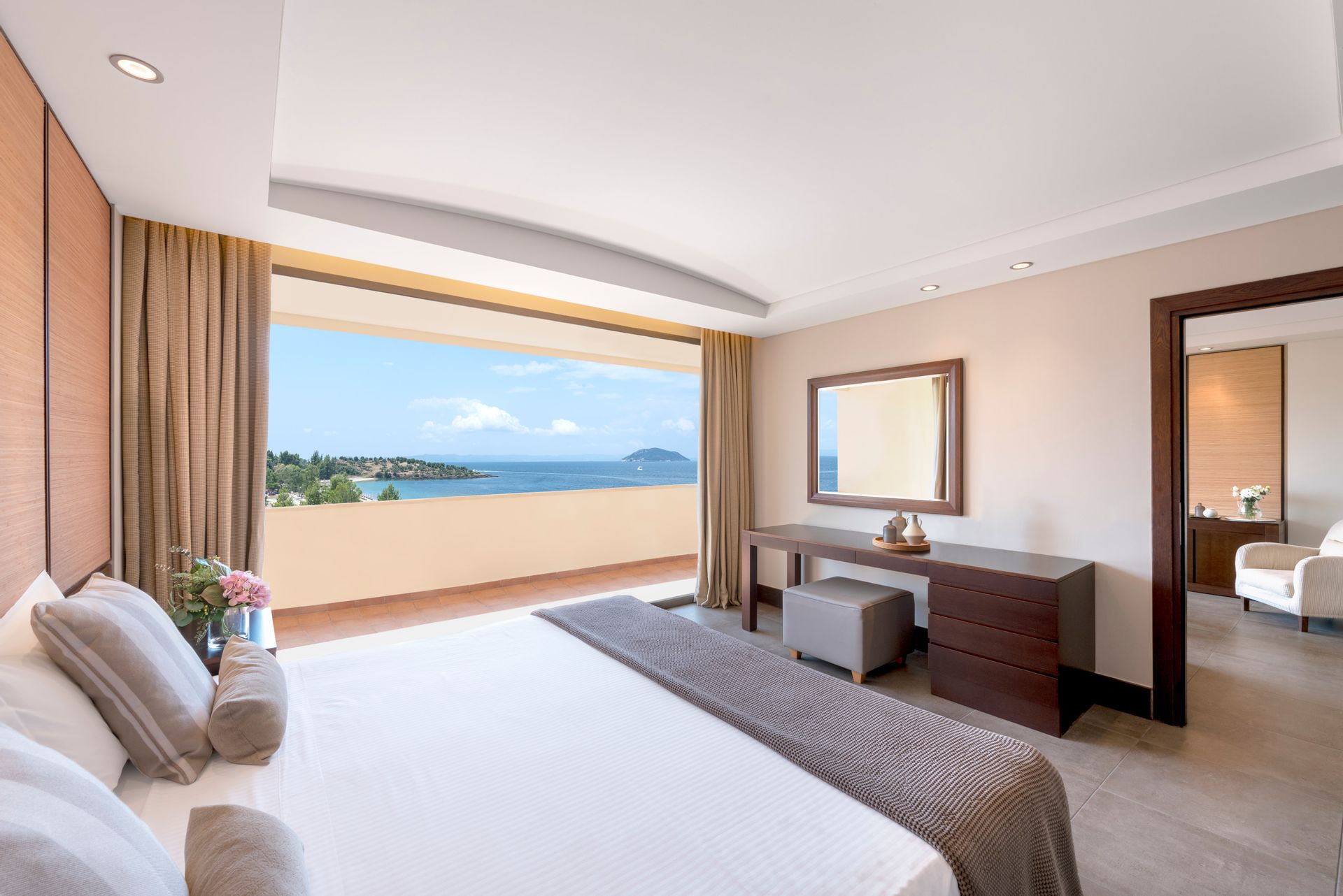 Suite Sea or Marina View