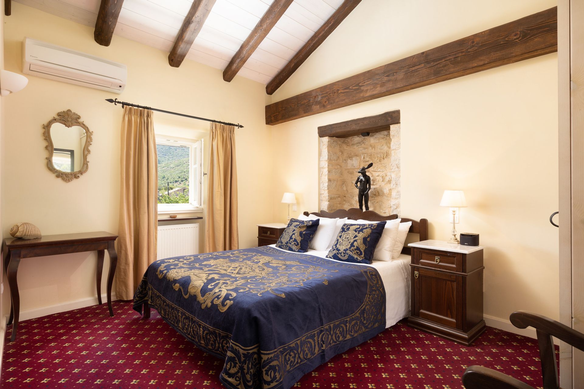 The Doctor’s Suite – Upper Suite