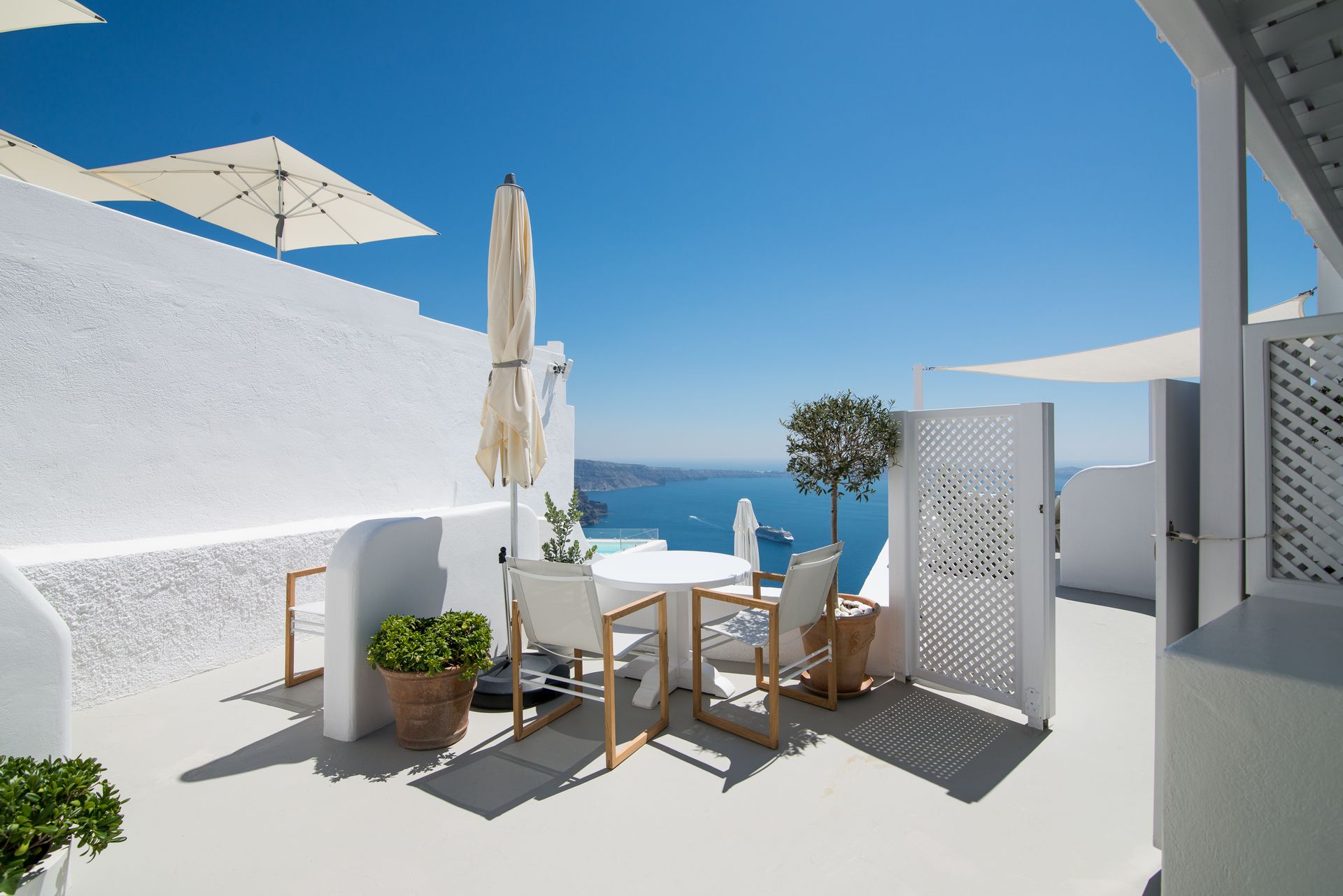 Aqua Luxury Suites Santorini - VILLA2 - 9