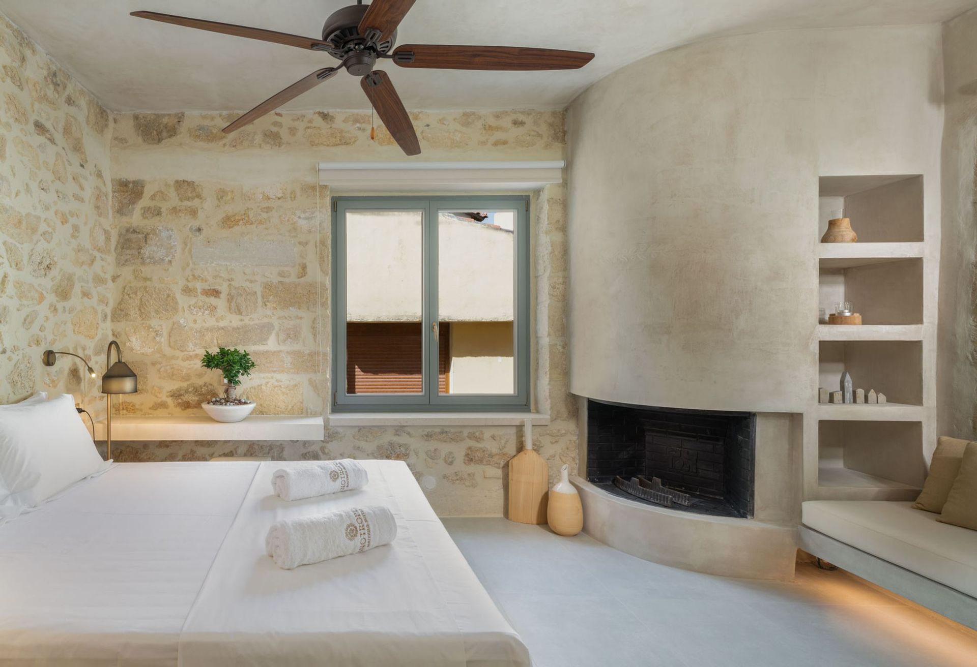 Inotropes Boutique Suites Heraklion - SPERMO - 2