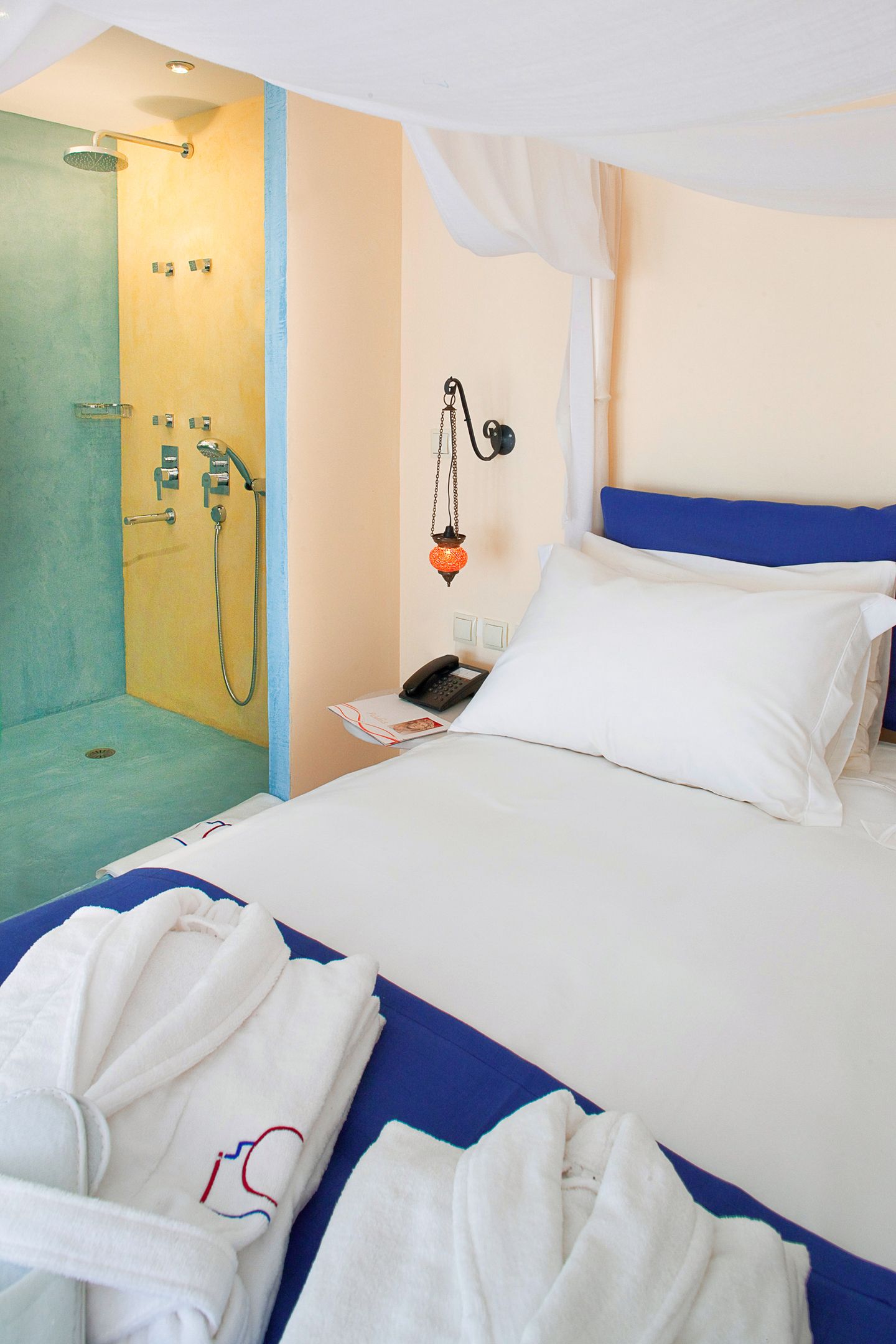 In Camera Art Boutique Hotel - DLXSTE - 4