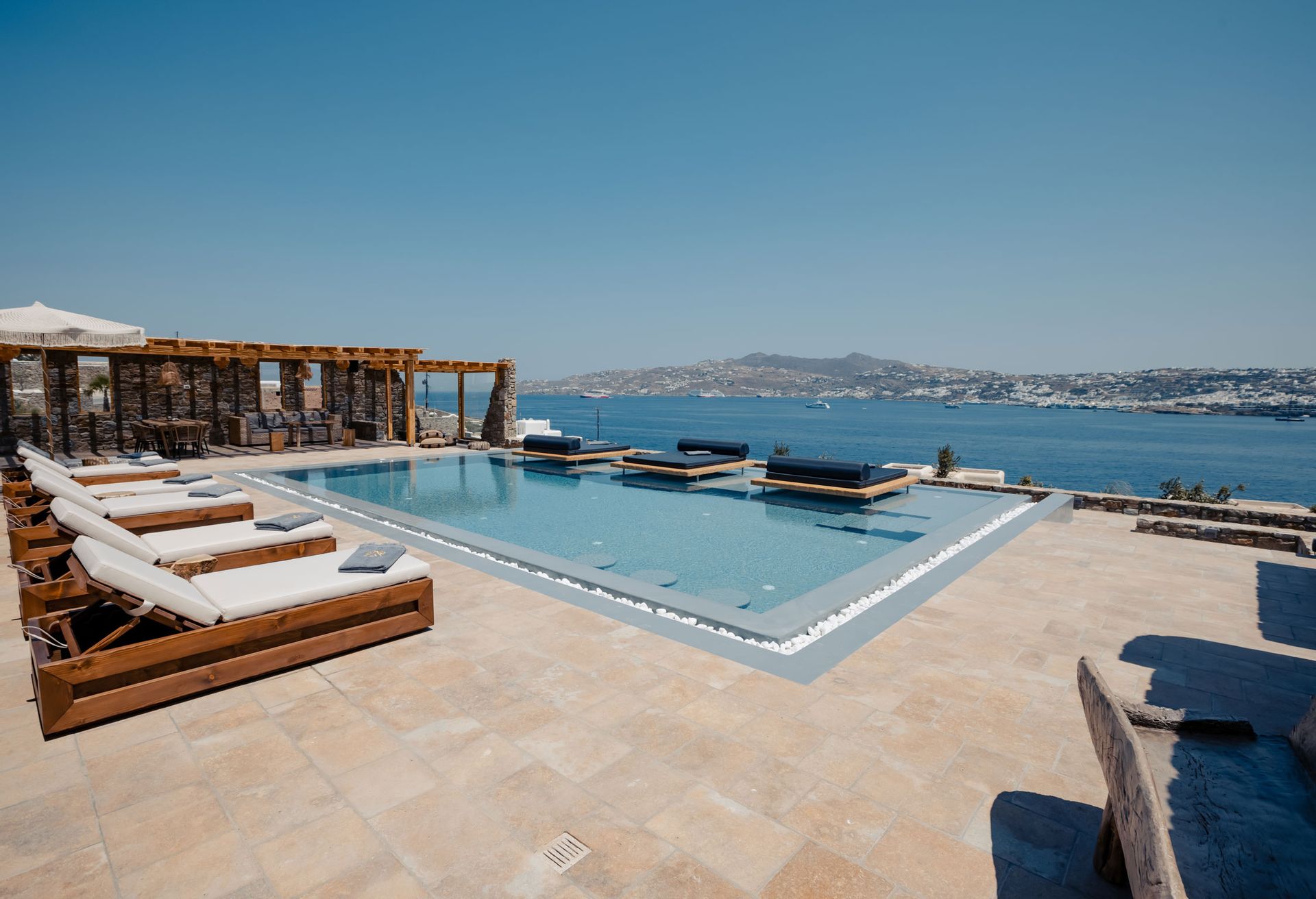 Villa Adam