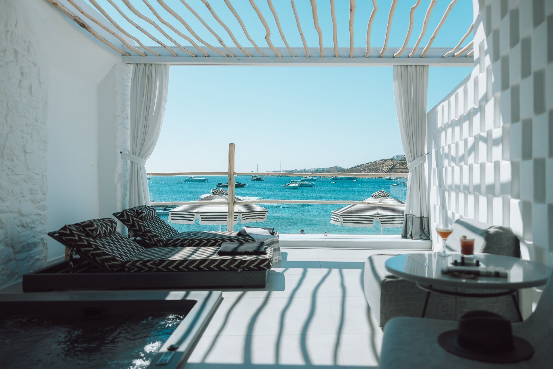 Honeymoon Suite with hot tub and sea view