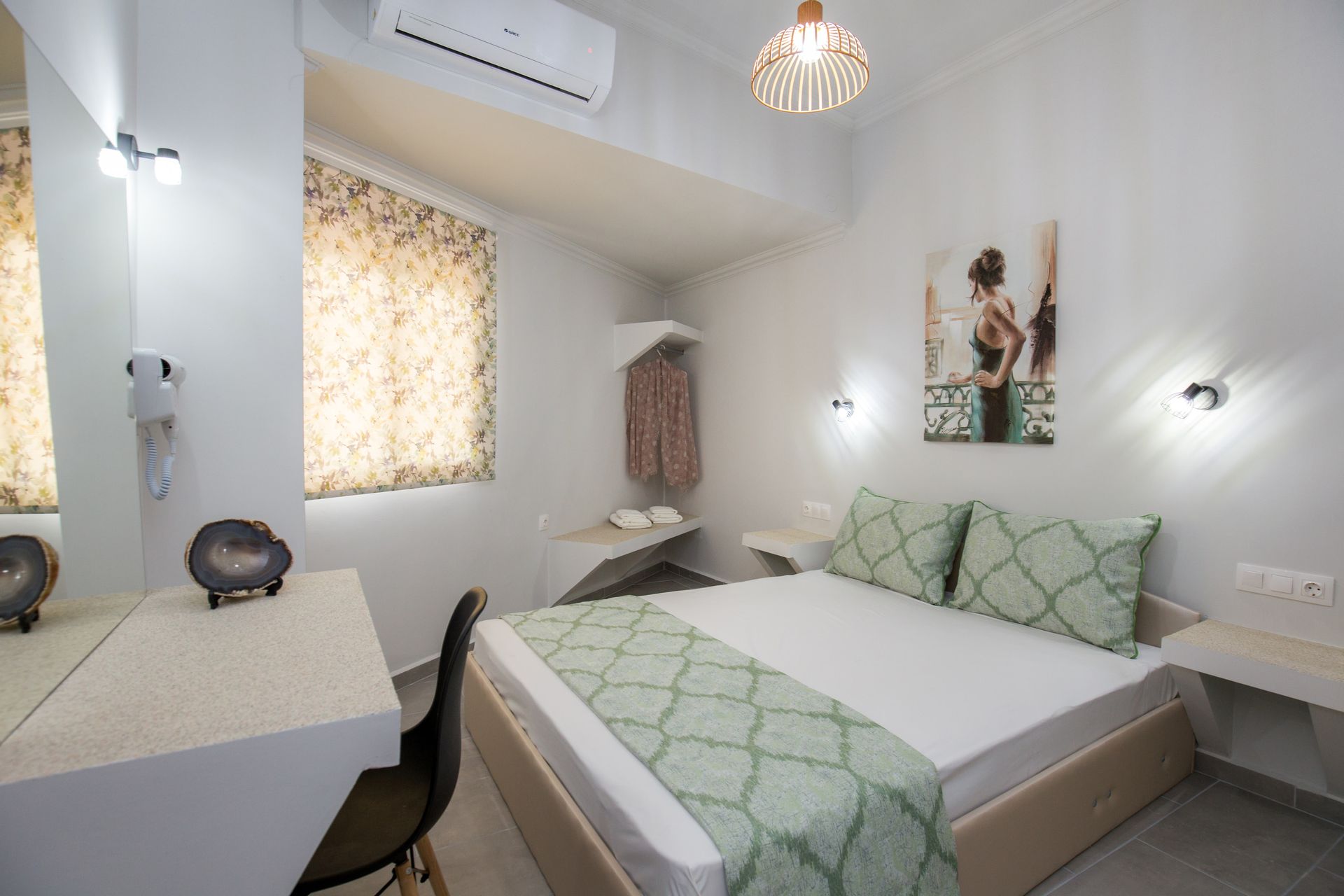 Epicentrum Suites & Villa Oasis - DLXAPT - 2