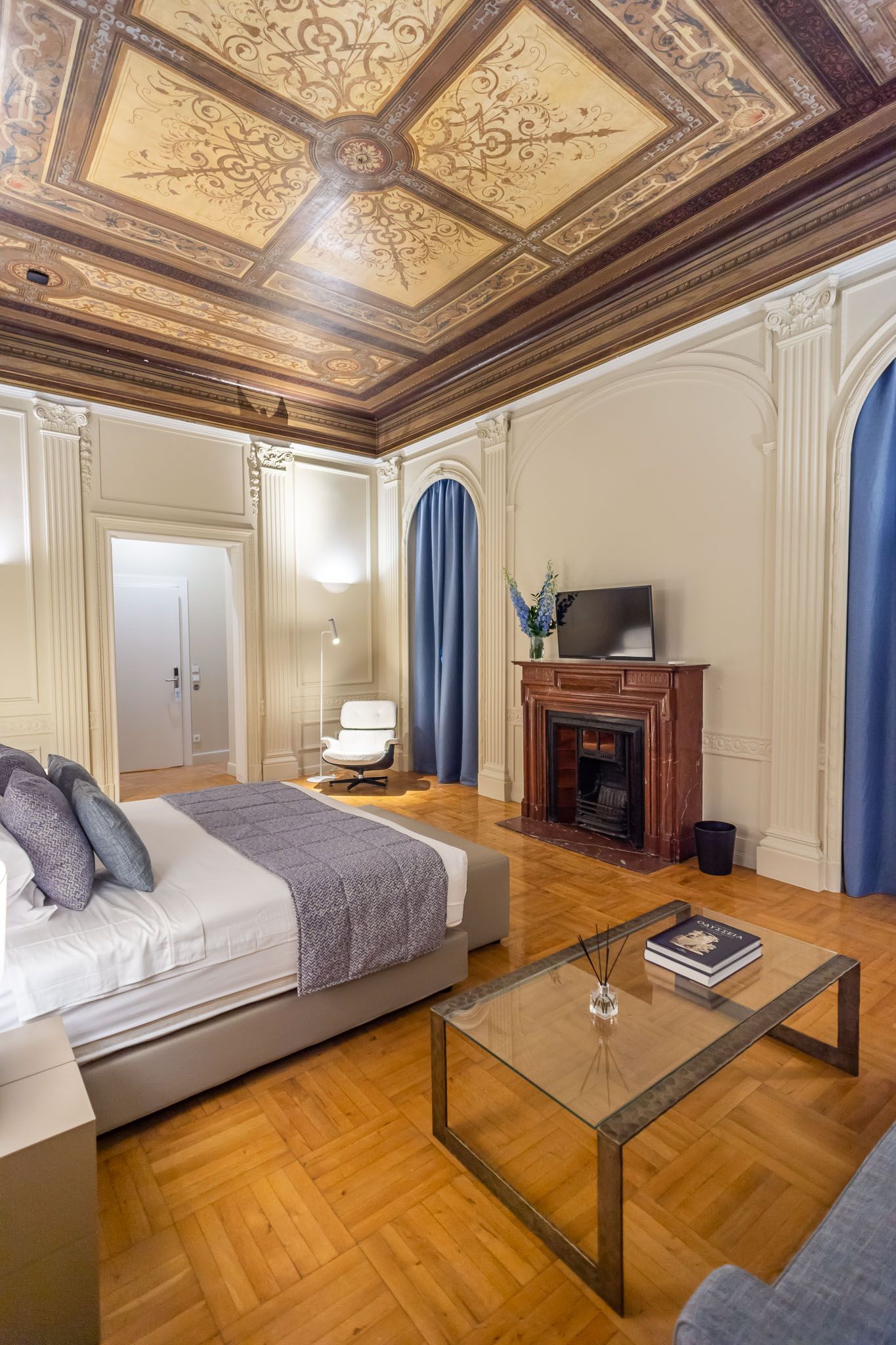 Queen Suite