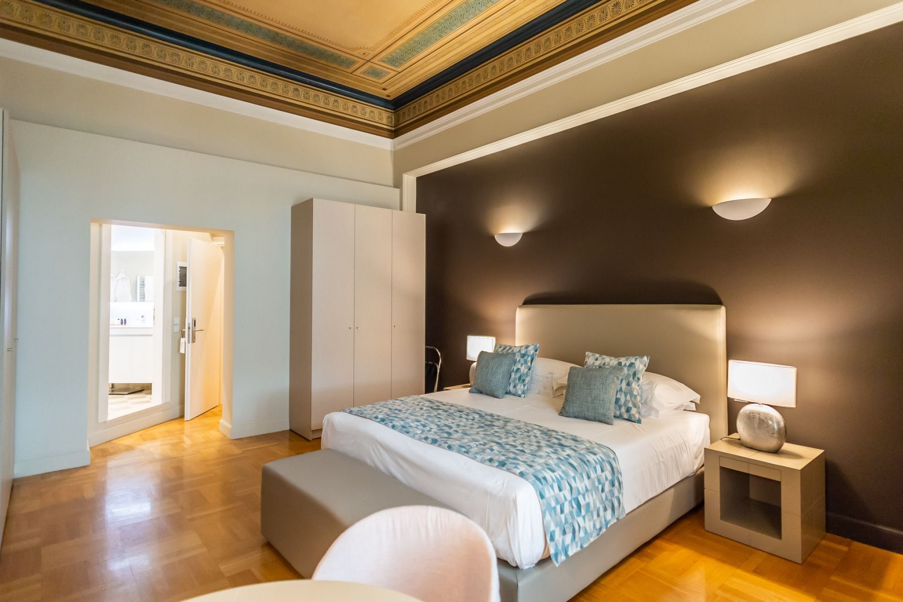 Superior Suites