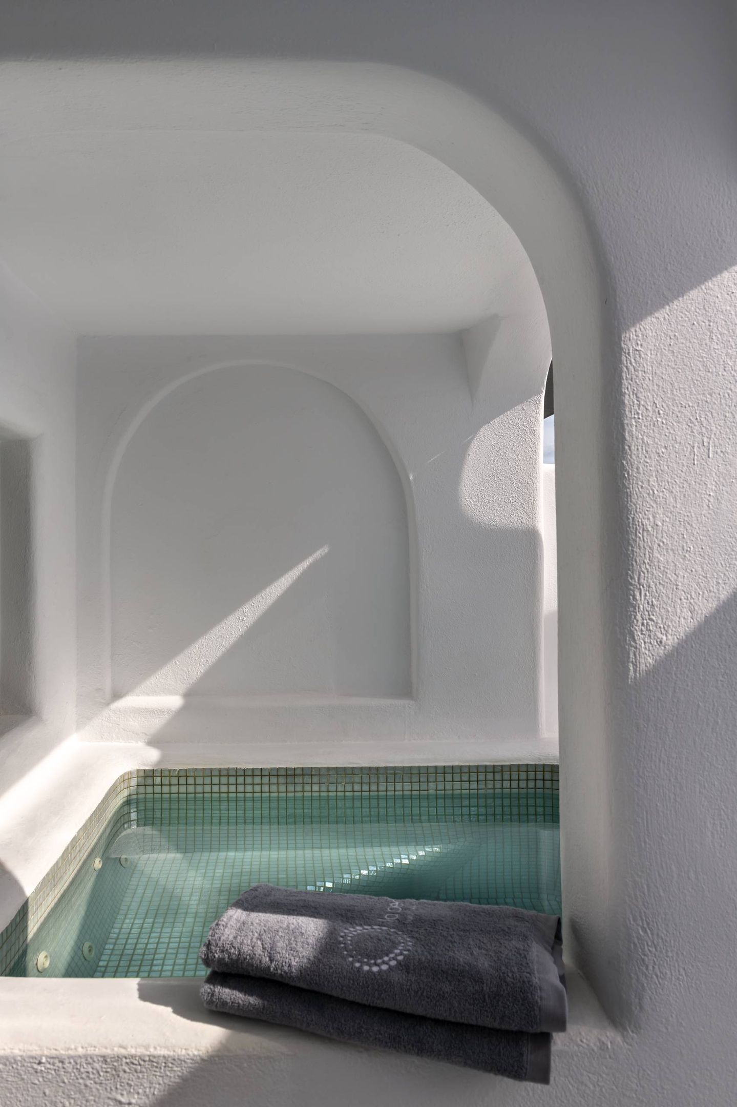 La Perla Villas & Suites - HONVIL - 10
