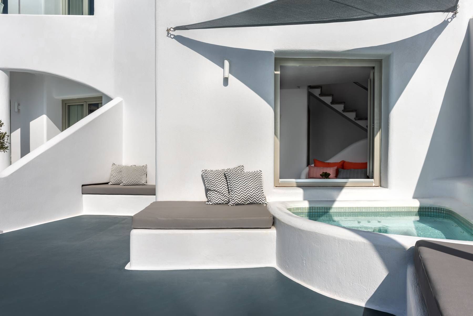 La Perla Villas & Suites - JRS - 7