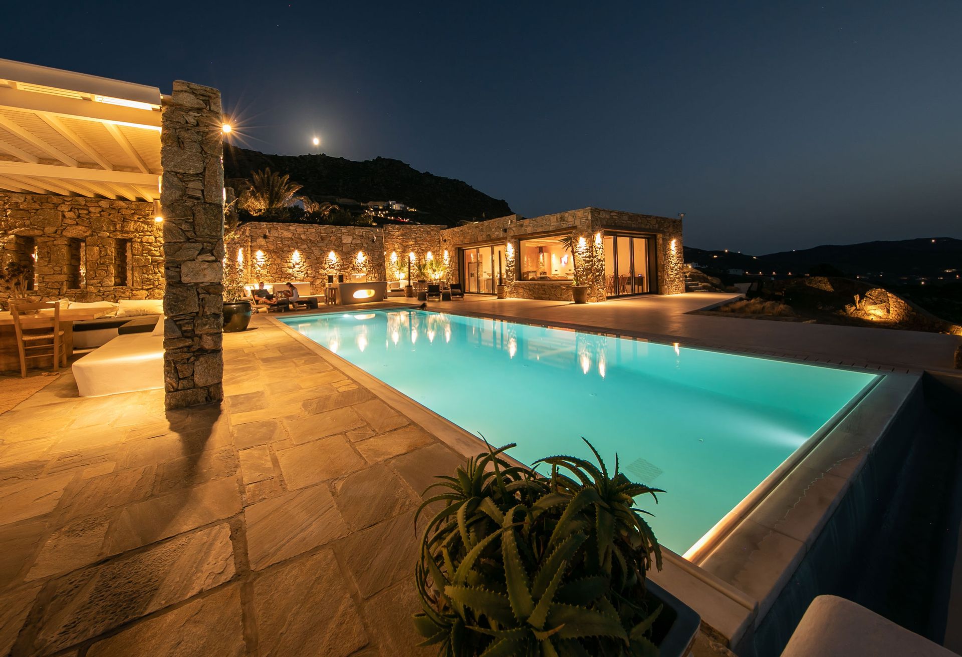 Villa Dion