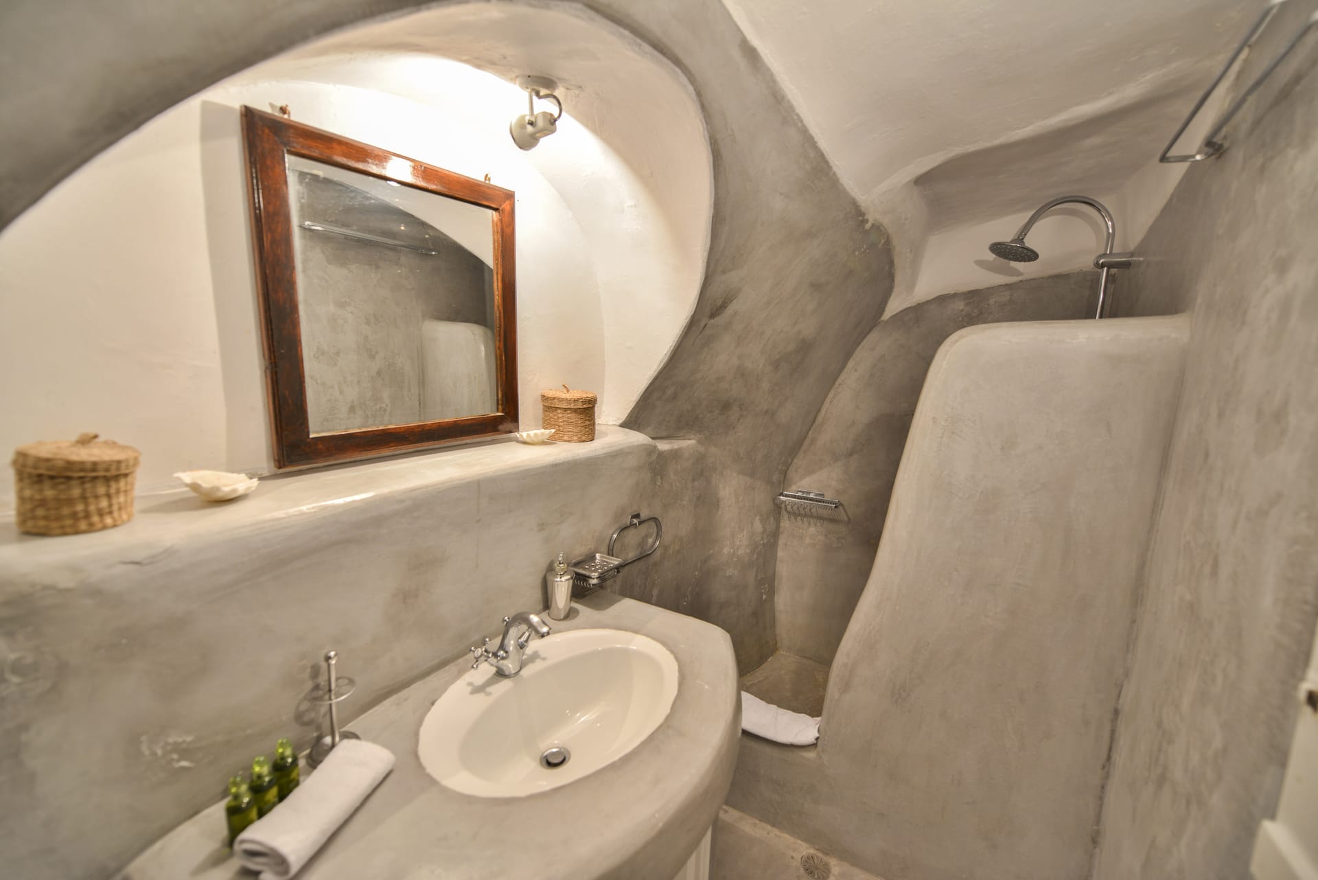 Astrea Suites Santorini - OSTRIA - 32