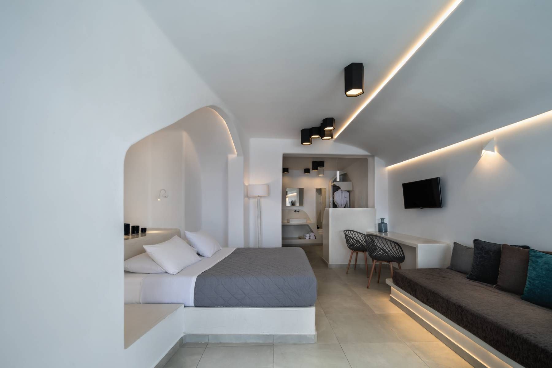 Kasimatis by La Perla - JRSHT - 2