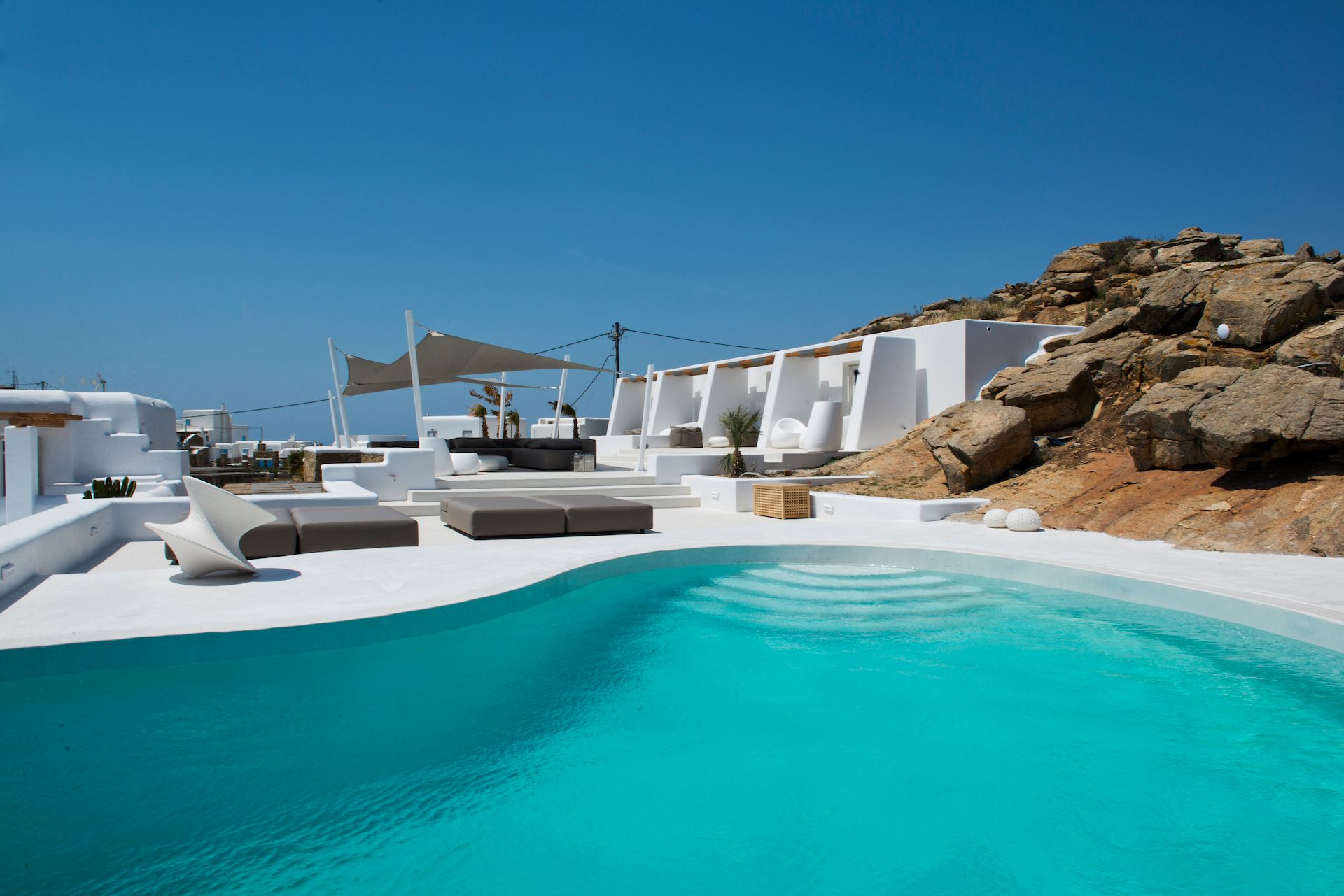 1 Bedroom Deluxe Suite with shared pool | Amethyst | Tourlos