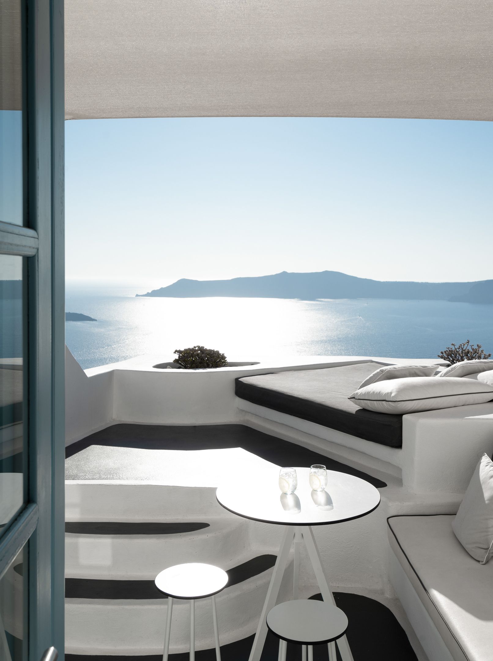 Double Deluxe – Private Caldera Sea Sunset view