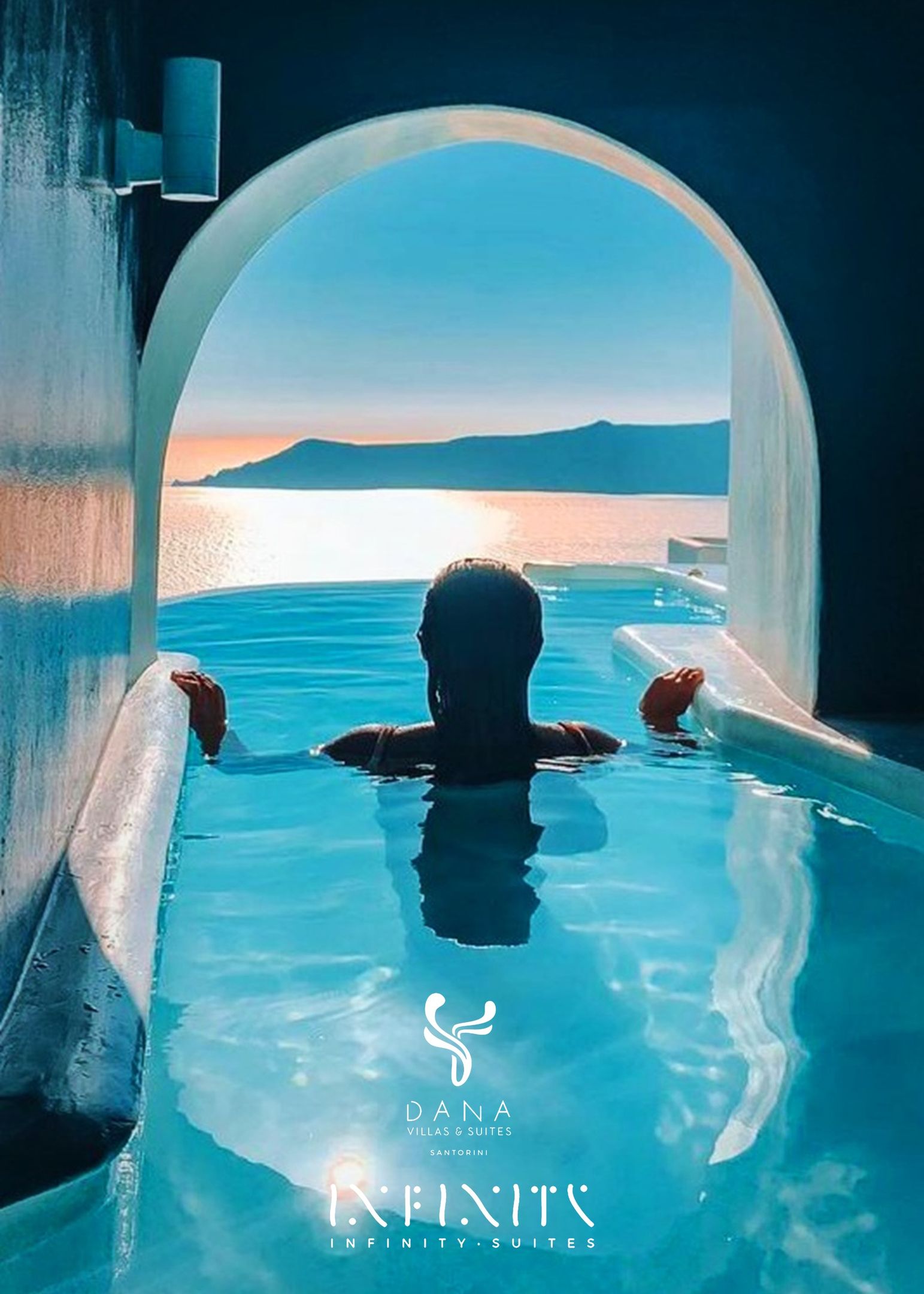 Honeymoon Pool Suite – Private Caldera Sea Sunset view