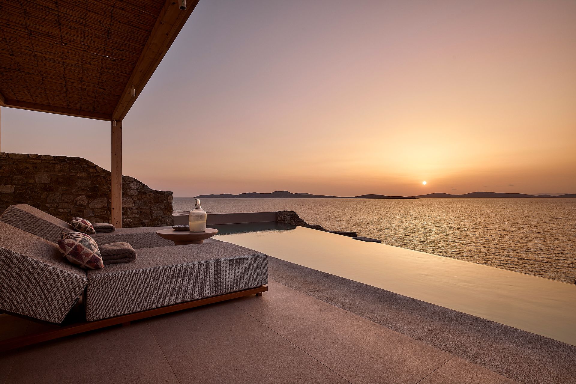 Eros Suite with Infinity Private Heated Pool