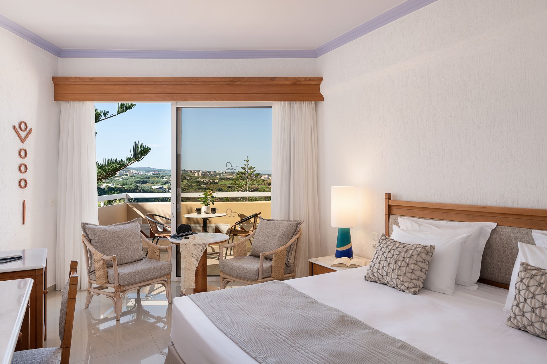 Standard Room with Mountain View