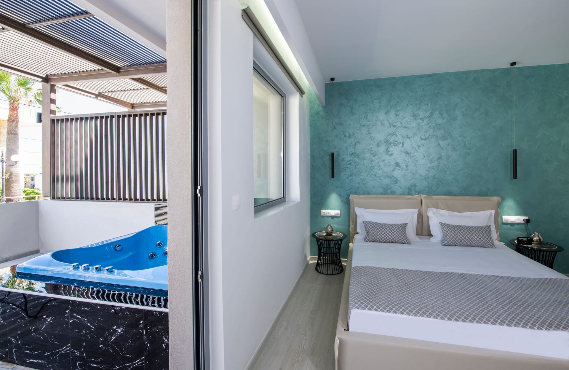 xSuites - NEFELI - 4