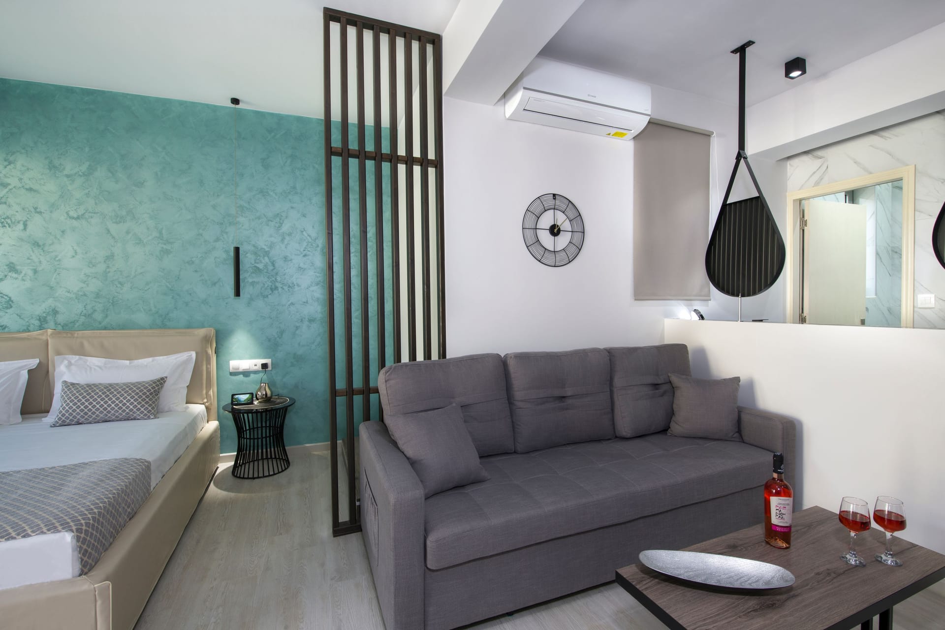 xSuites - NEFELI - 7