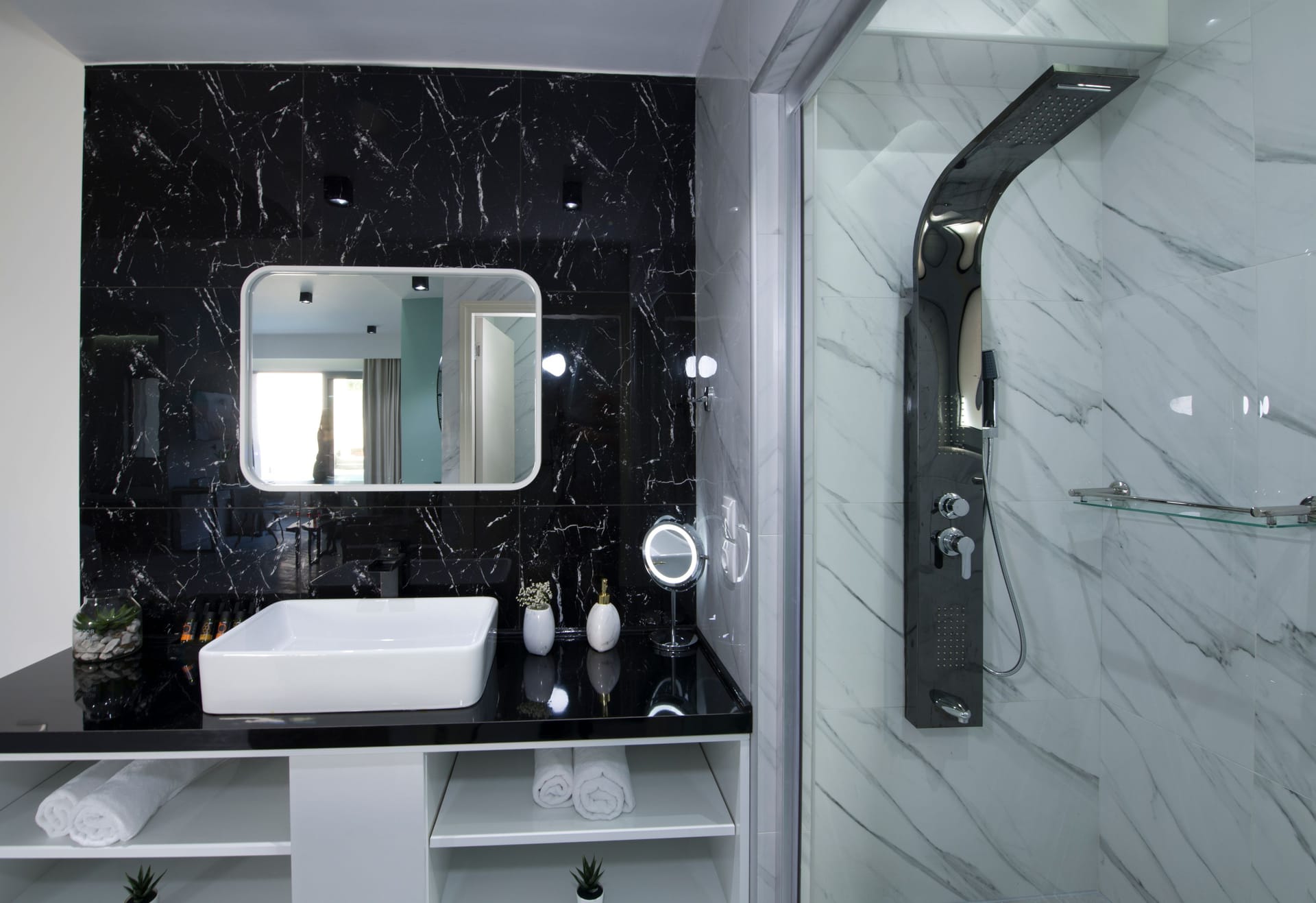xSuites - ATHINA - 7