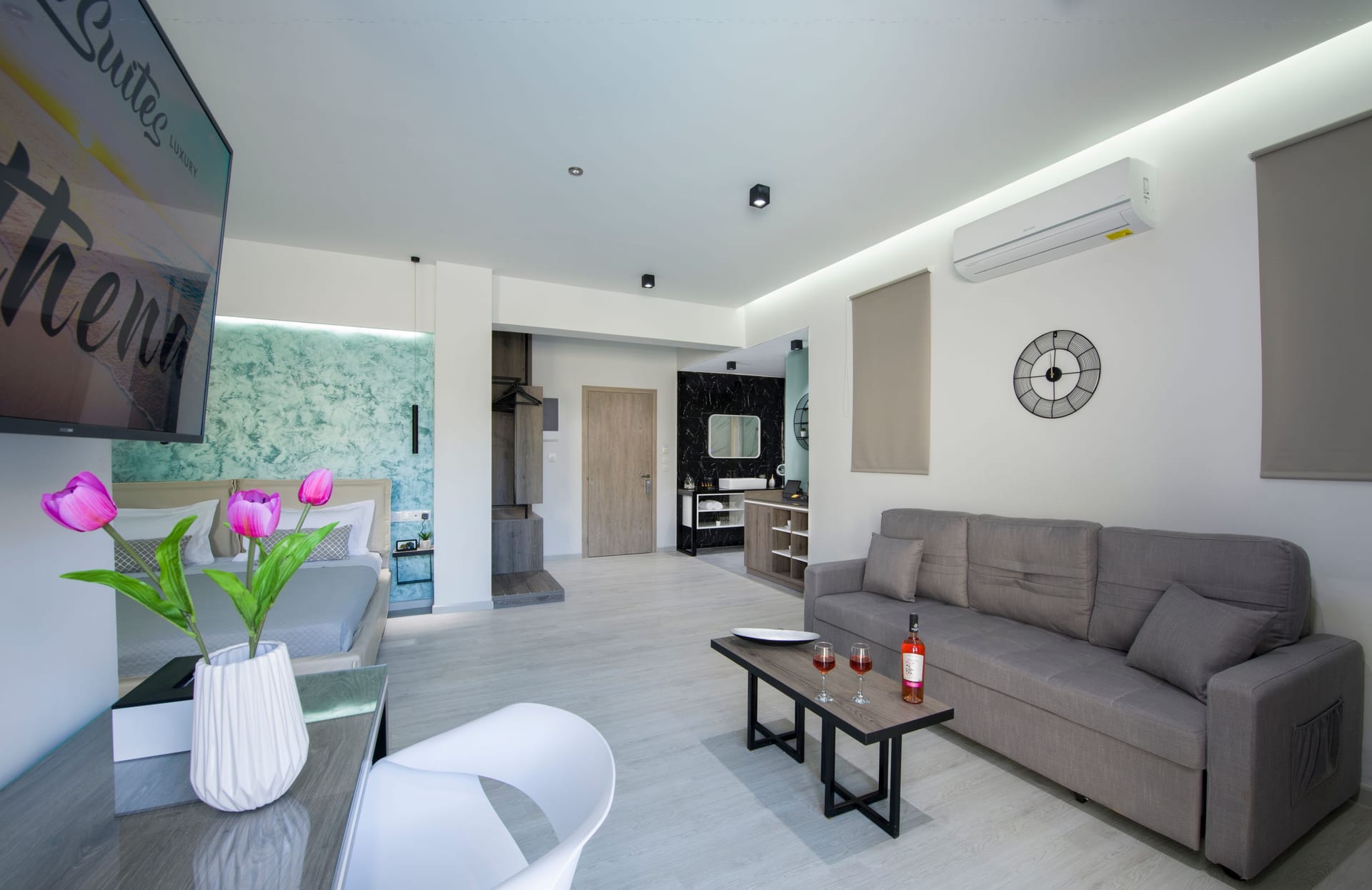 xSuites - ATHINA - 10