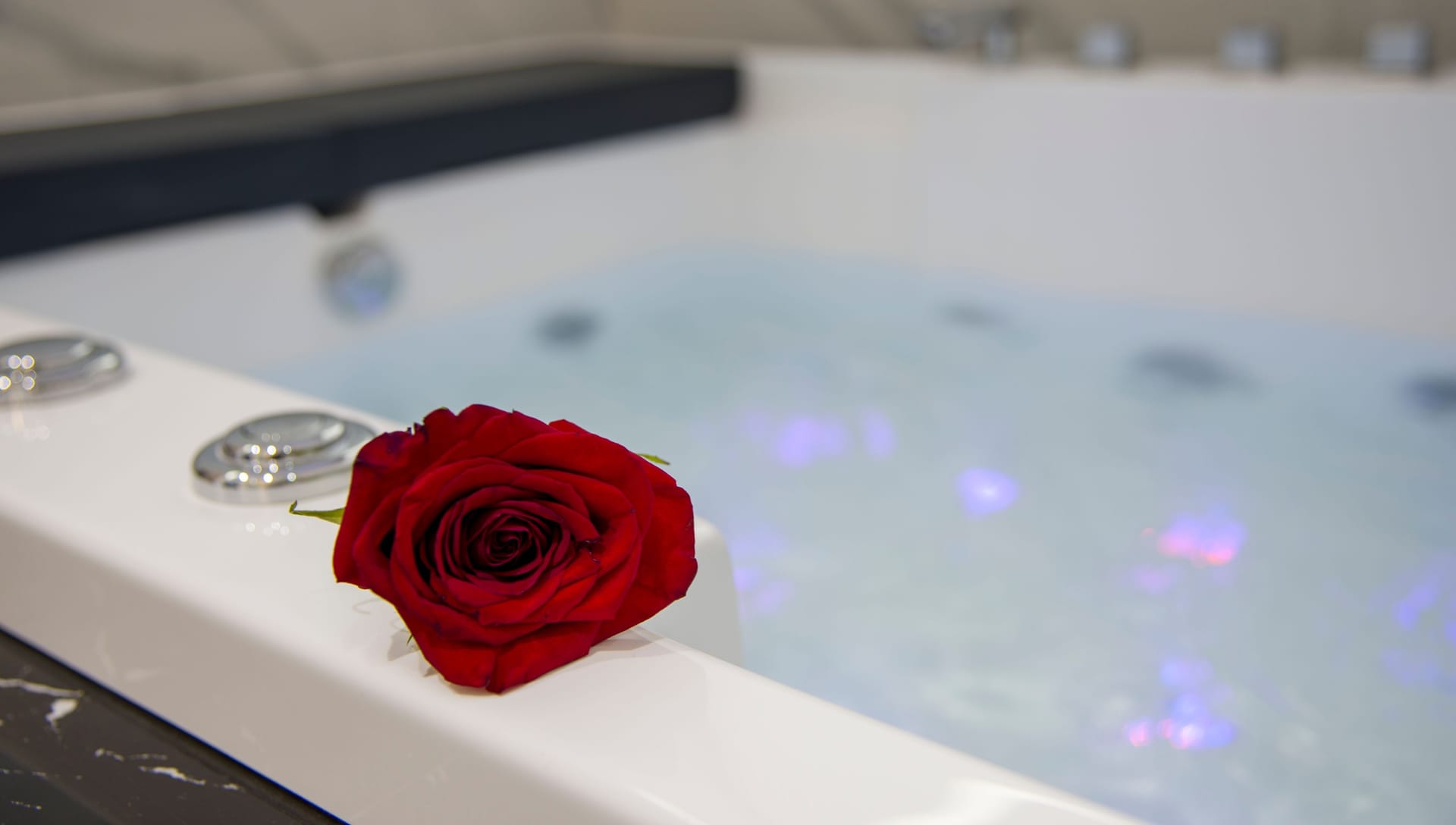 xSuites - ATHINA - 13