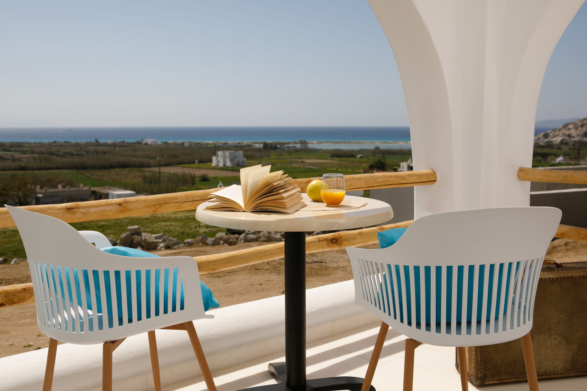 Naxos Earth Suites - JUNIOR - 24