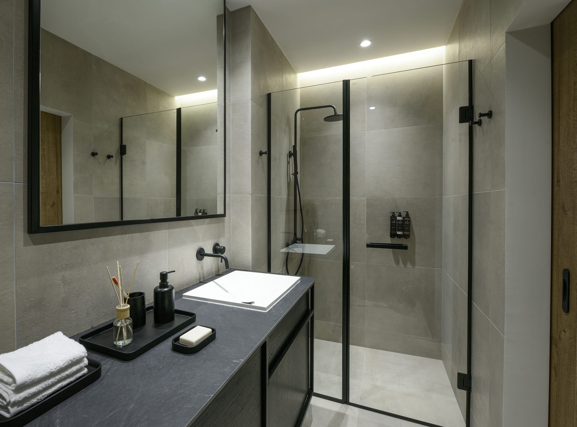 Olvios Luxury Suites & Lofts - THEA - 5