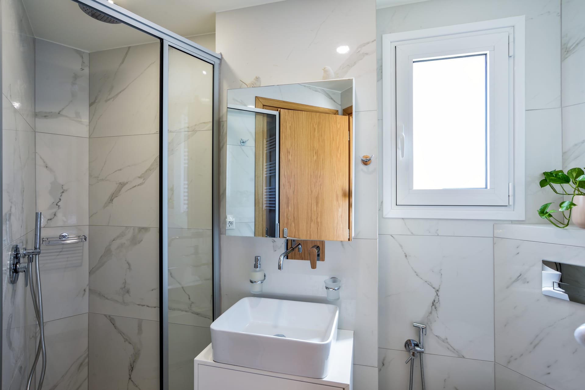 Elia Residences - 2BED - 16