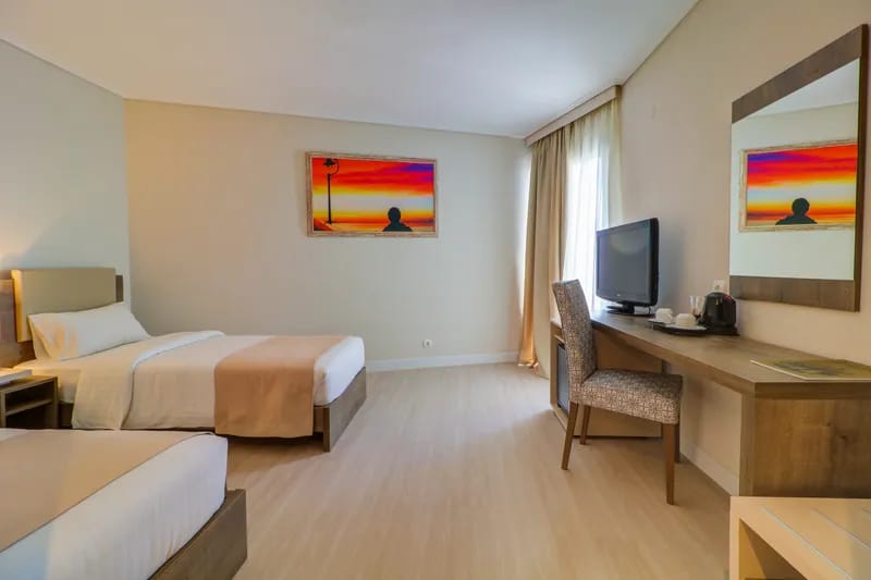 Family Two-Bedroom Suite City View