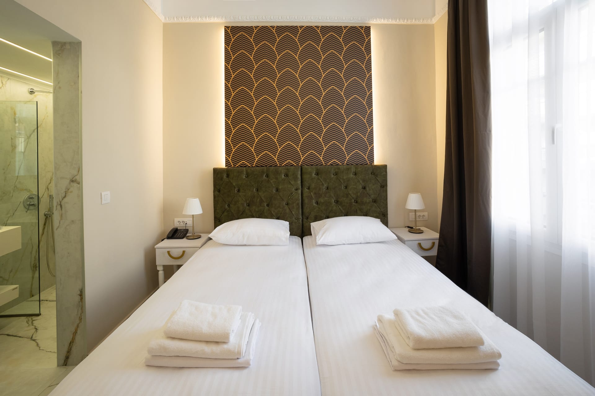 Modern Revival Luxury Hotel - DOUBLE - 1
