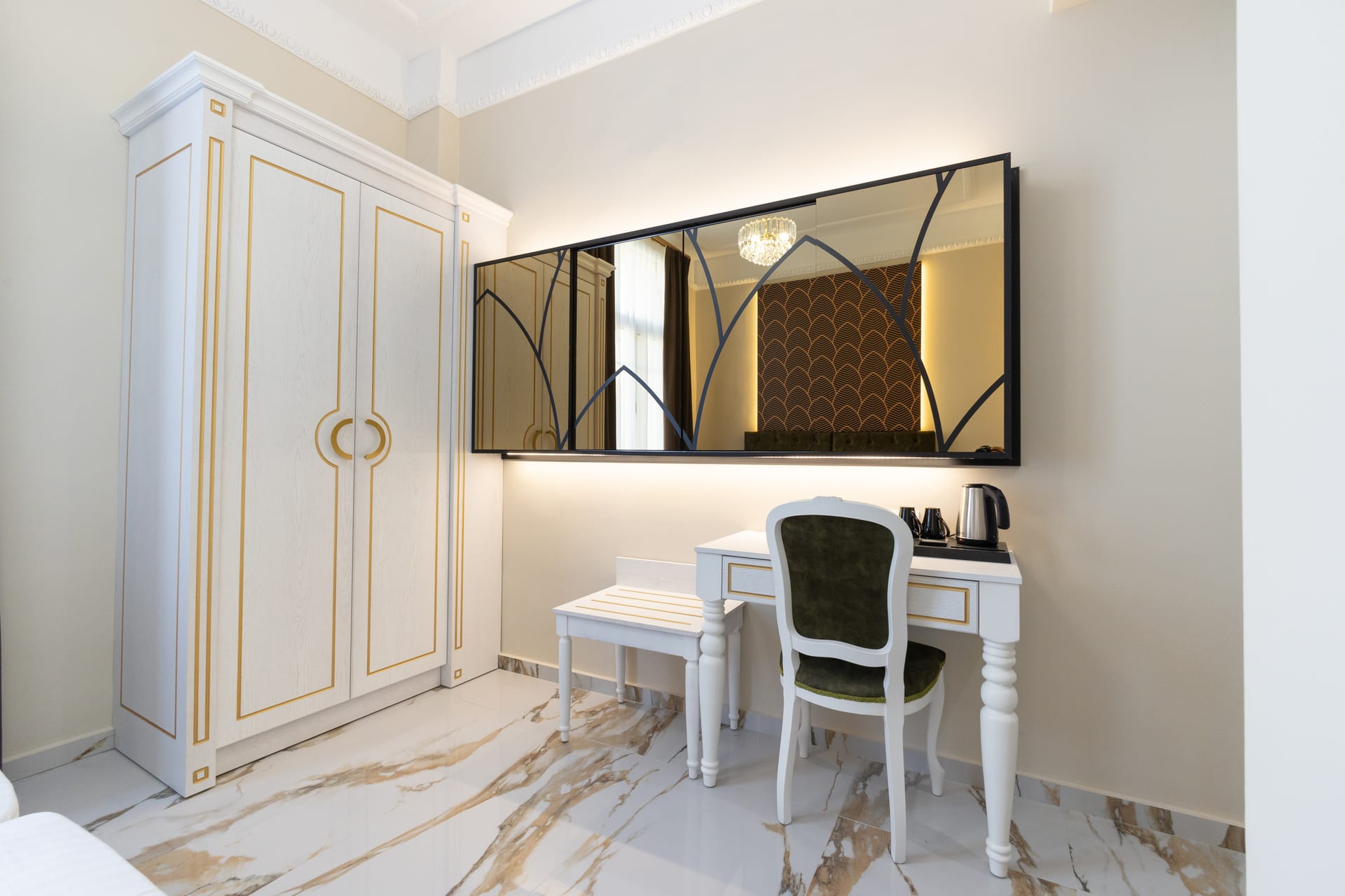 Modern Revival Luxury Hotel - DOUBLE - 4