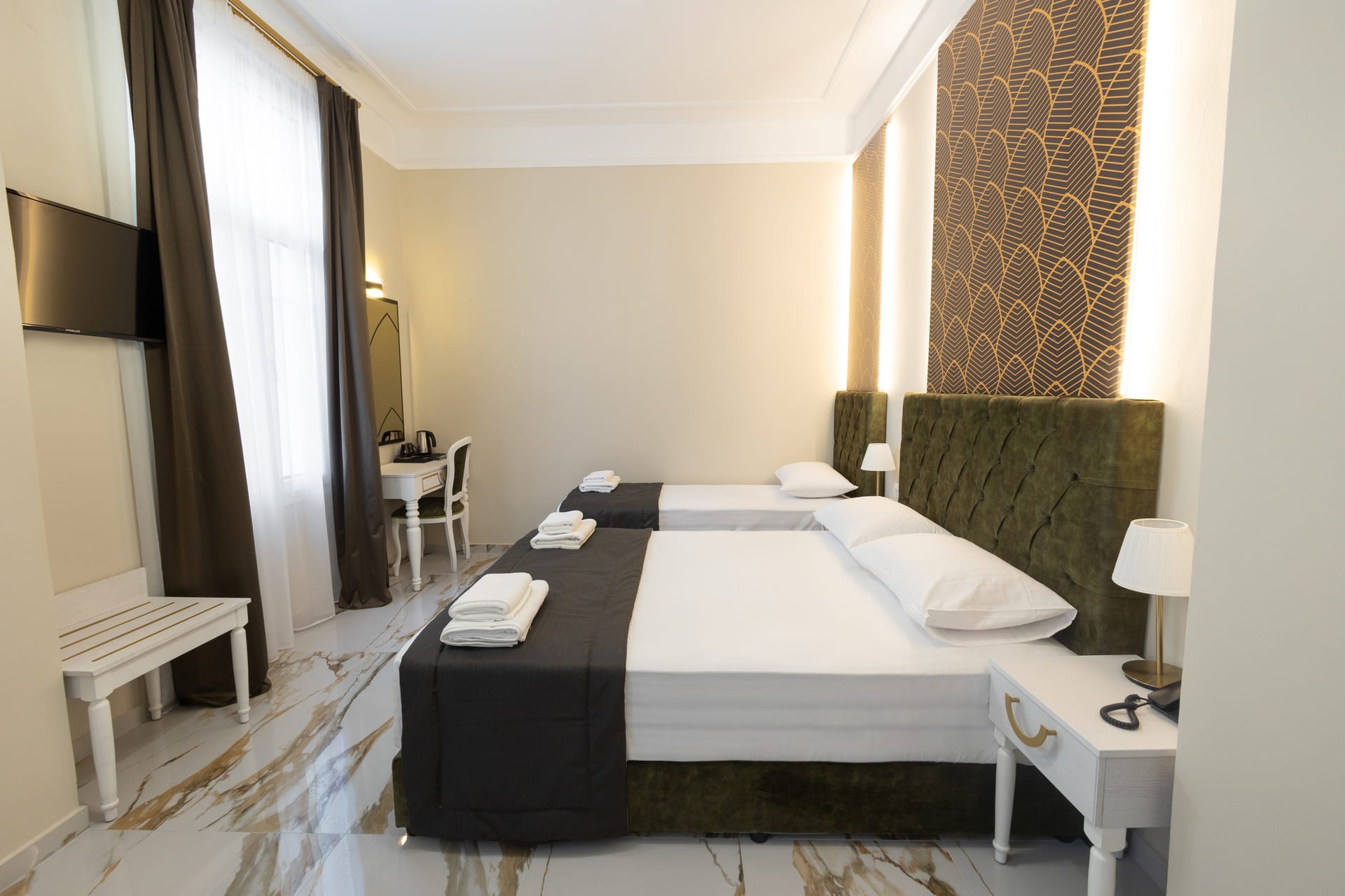 Modern Revival Luxury Hotel - TRIPLE - 2