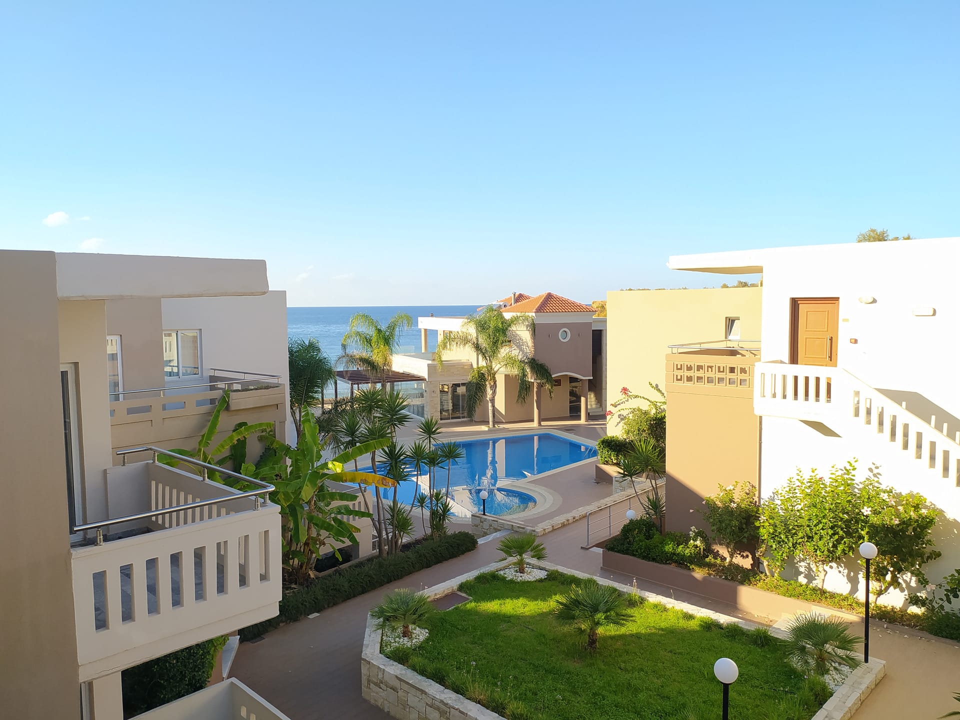 Golden Bay Suites - 1BEDSI - 9