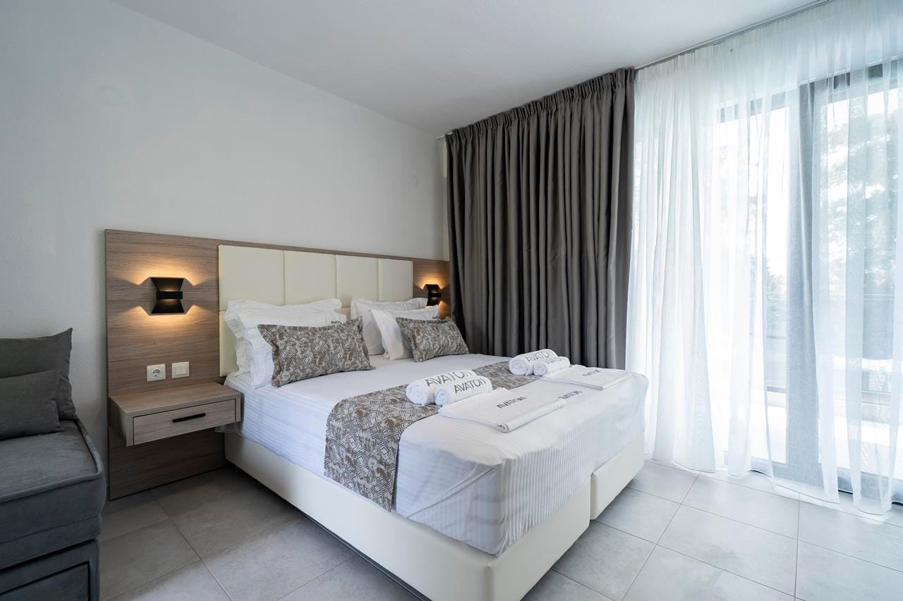 Double Room with Pool View