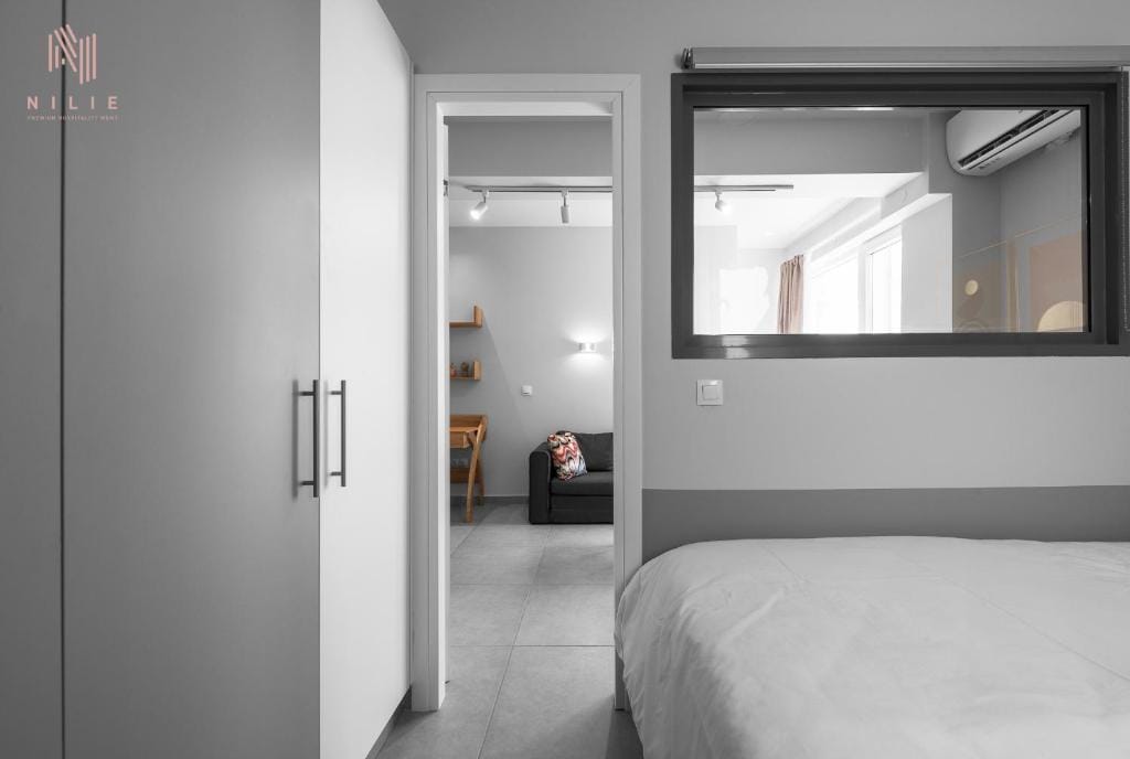 NILIE PREMIUM HOSPITALITY MGMT - 5BA1 - 9