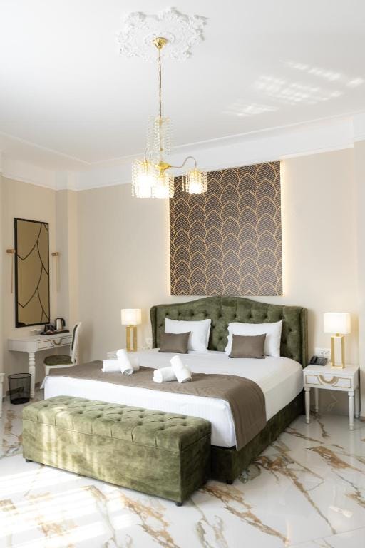 Modern Revival Luxury Hotel - JUNIOR - 3