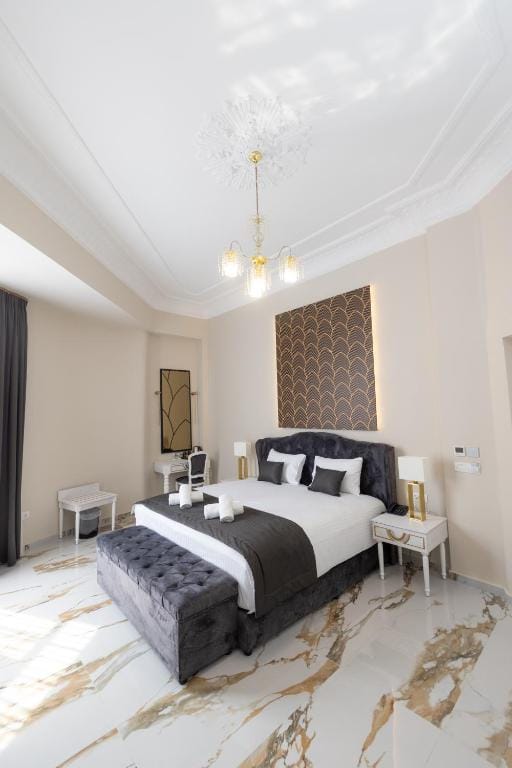 Modern Revival Luxury Hotel - FS - 10