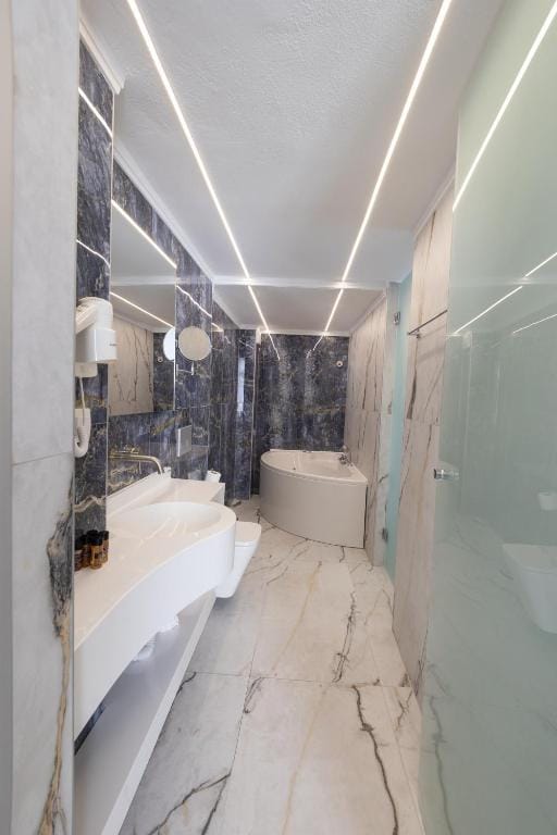 Modern Revival Luxury Hotel - FS - 12