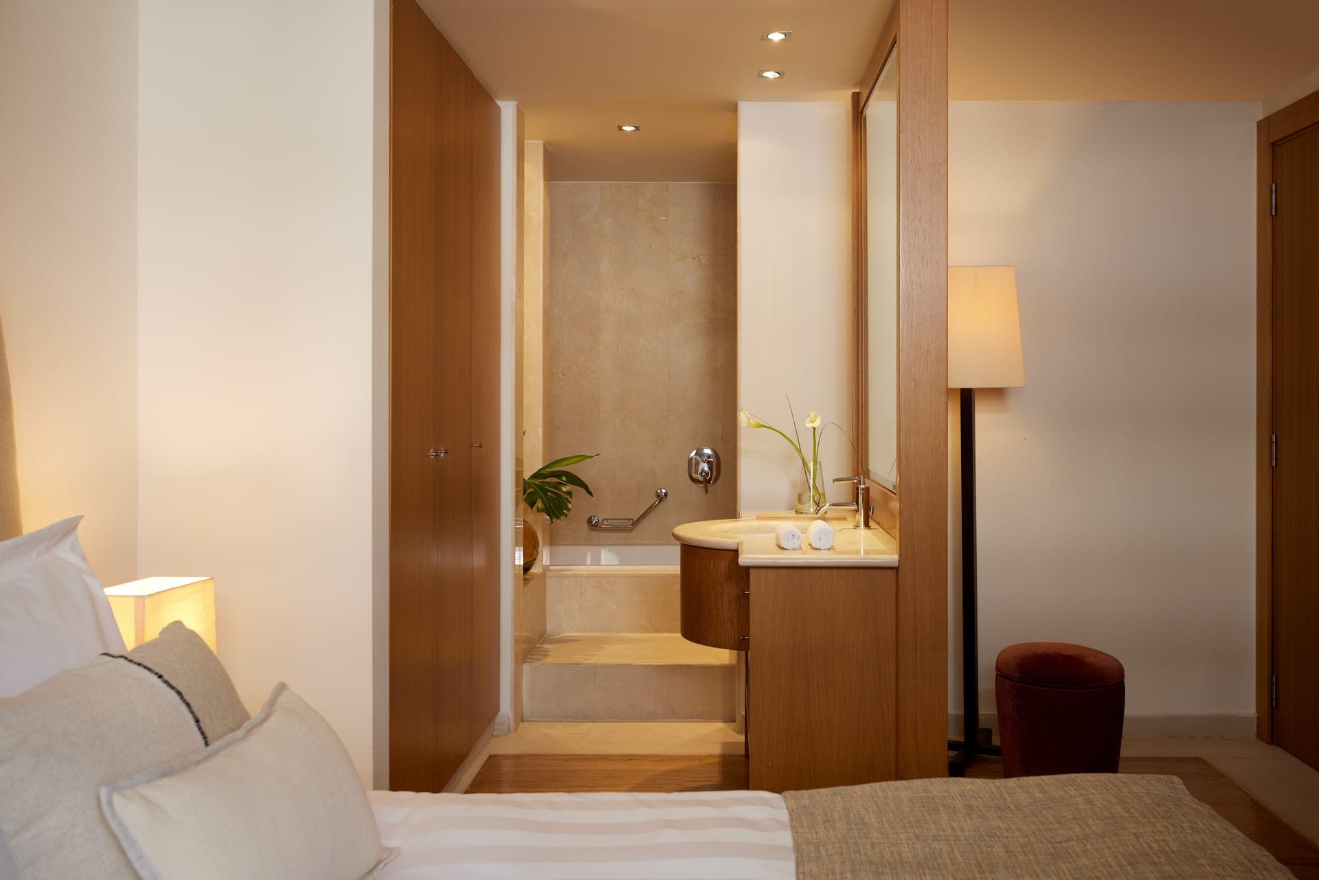 Daios Luxury Living - BS - 3