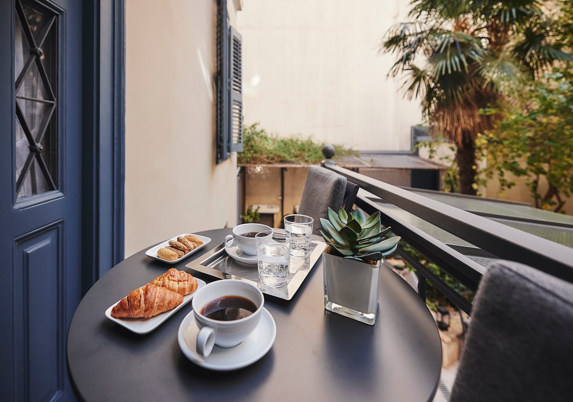 Bohemian Suites Athens - METROS - 11