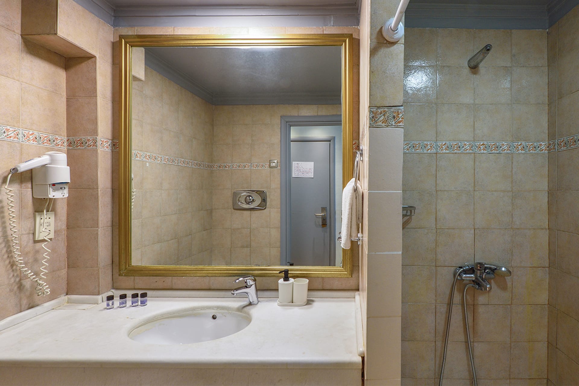 Le Palace Hotel Thessaloniki - SINGLE - 10