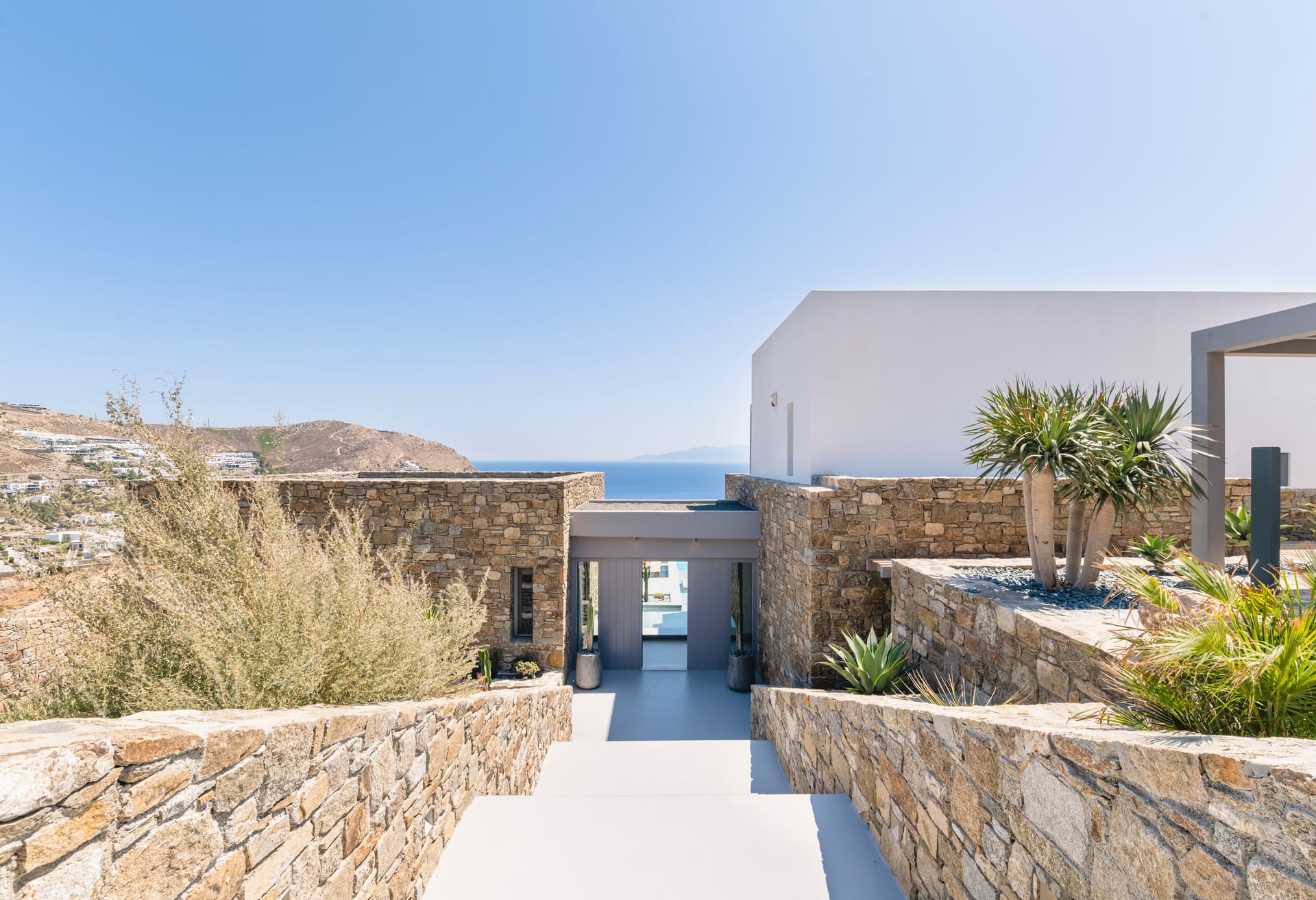 Mykonos Feelings - ARIADN - 18