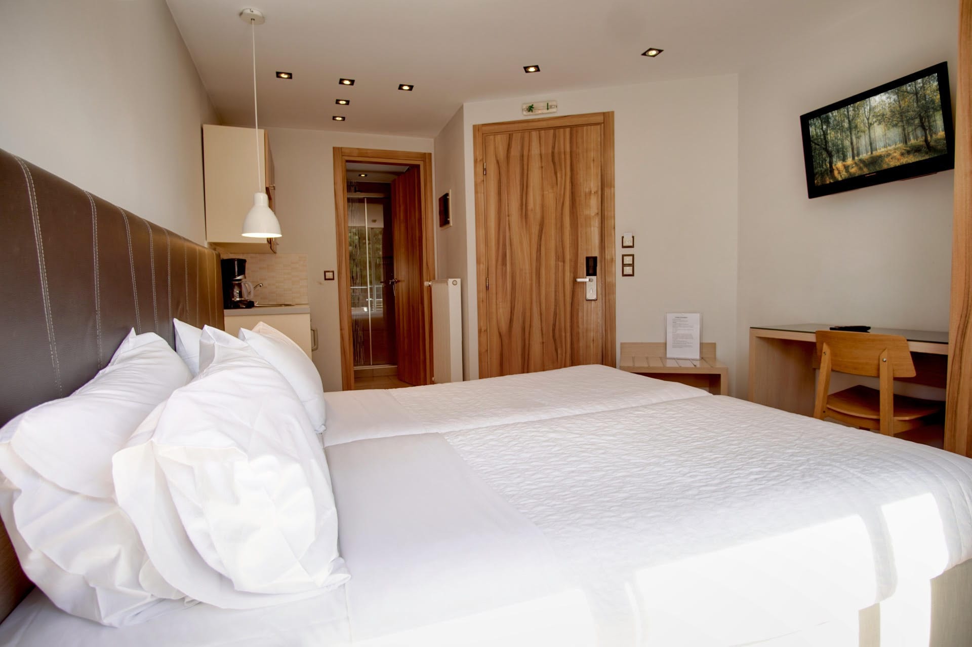 Standard Room with Two Single Beds