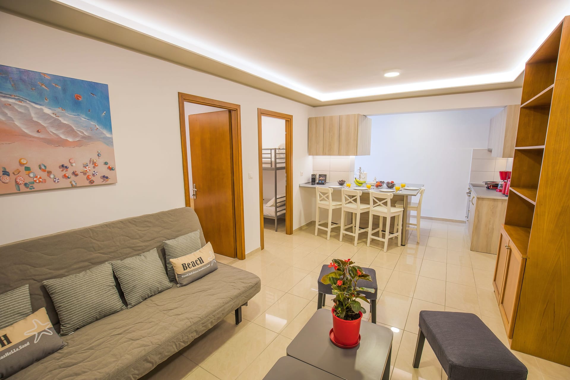 2 Bedroom Suite with Private Parking