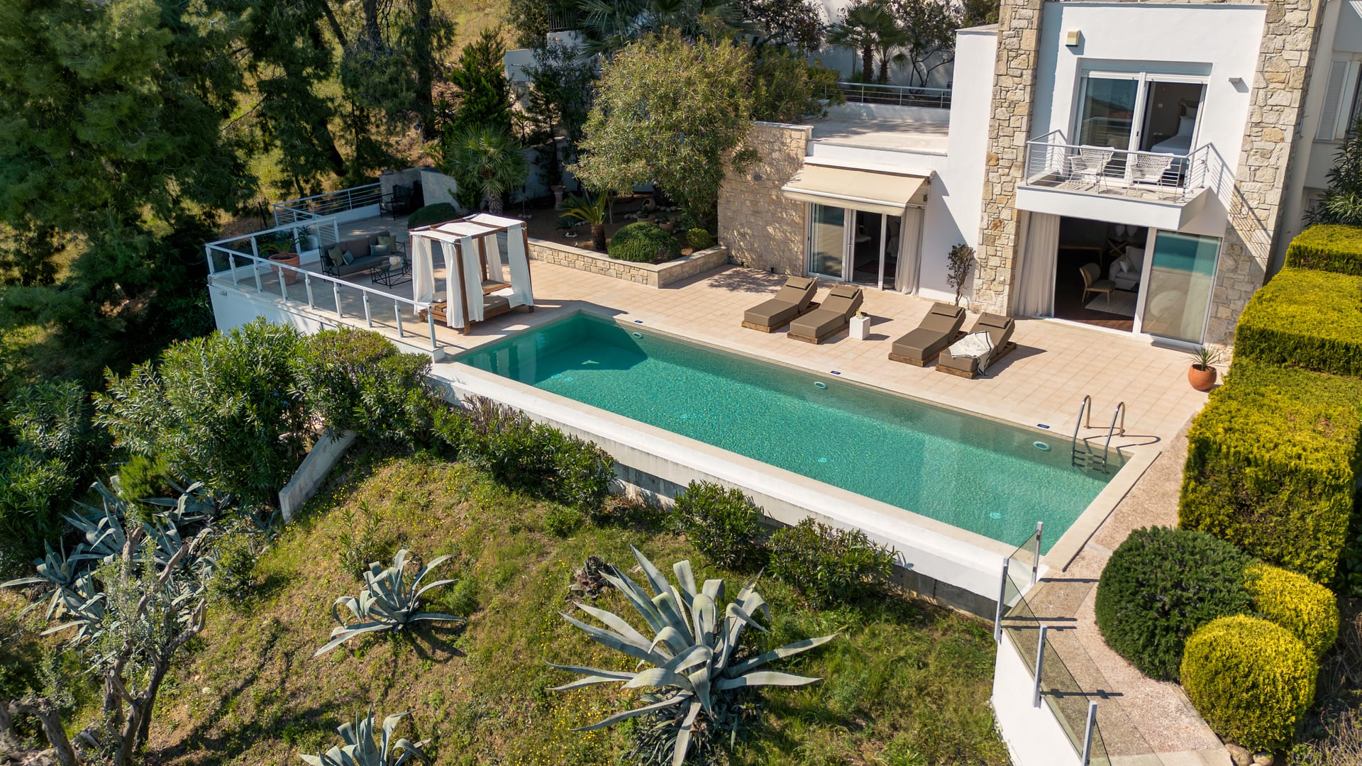 Select Villa Ariadne – 3 Bedroom with private pool