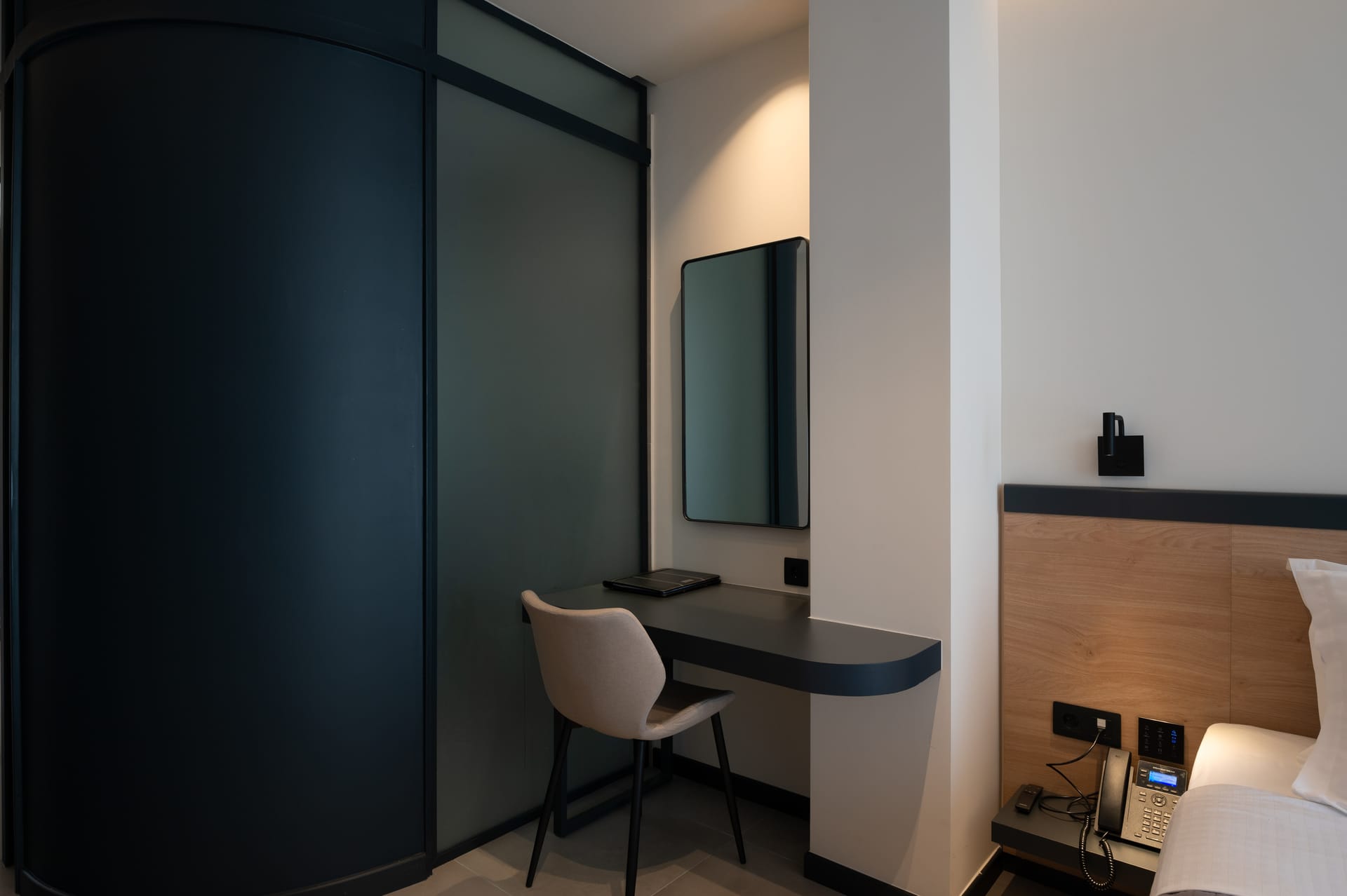 Nema Hotel Athens - JUNIOR - 8