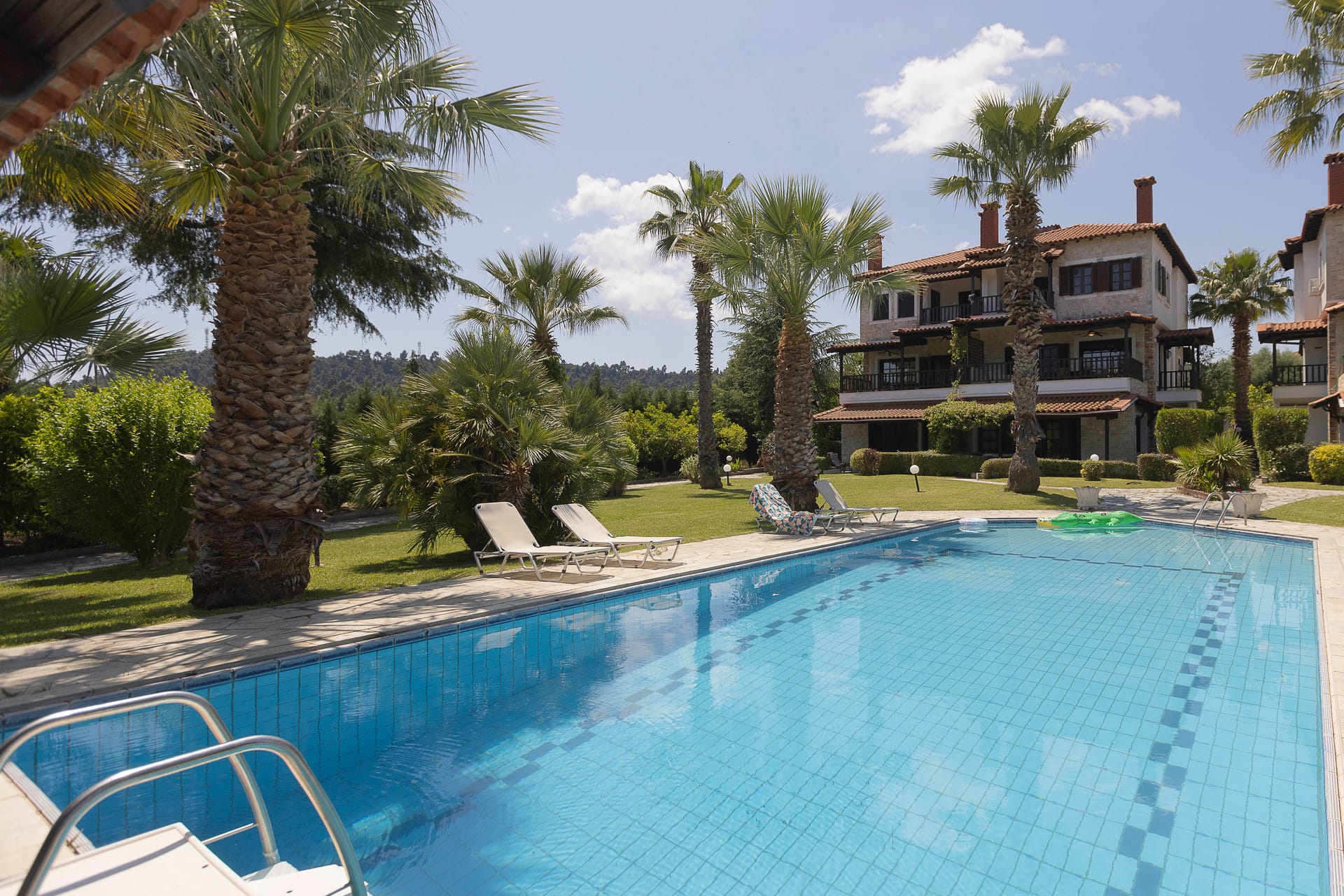 FLH – Halkidiki Properties - AKIS1 - 18
